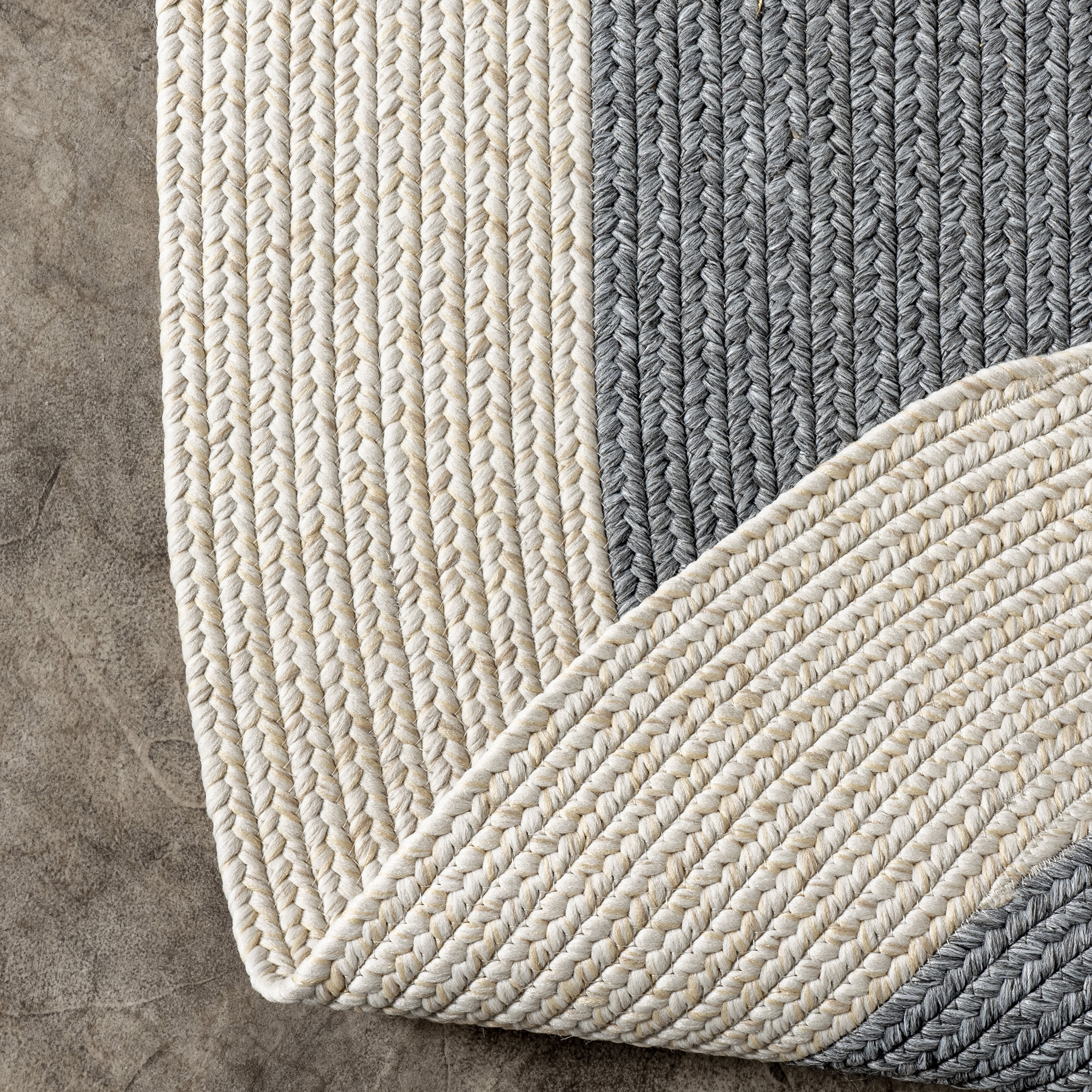 Braided Solid Wide Border Indoor/Outdoor Rug | Grey - Image 2