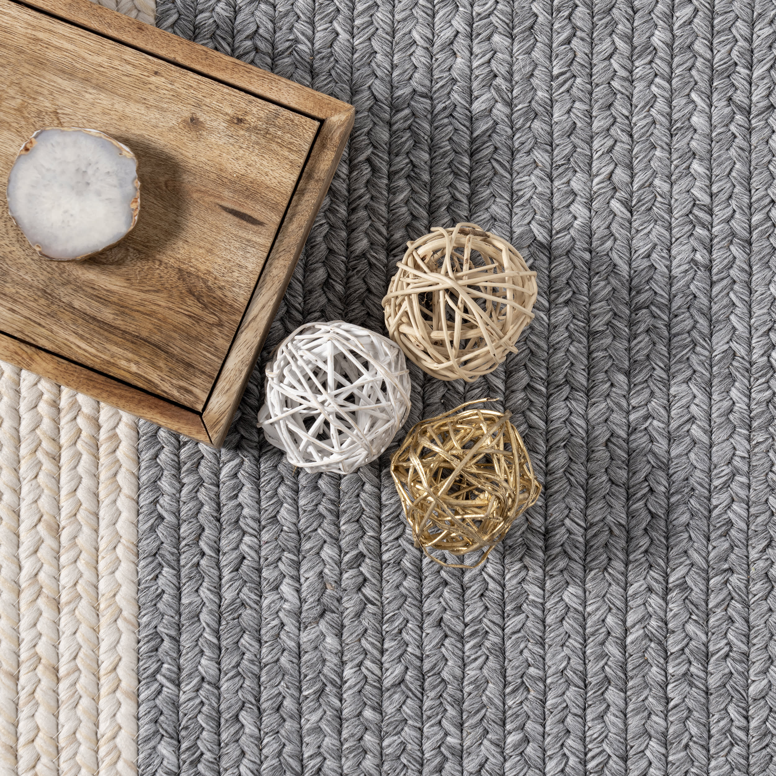 Braided Solid Wide Border Indoor/Outdoor Rug | Grey - Image 2