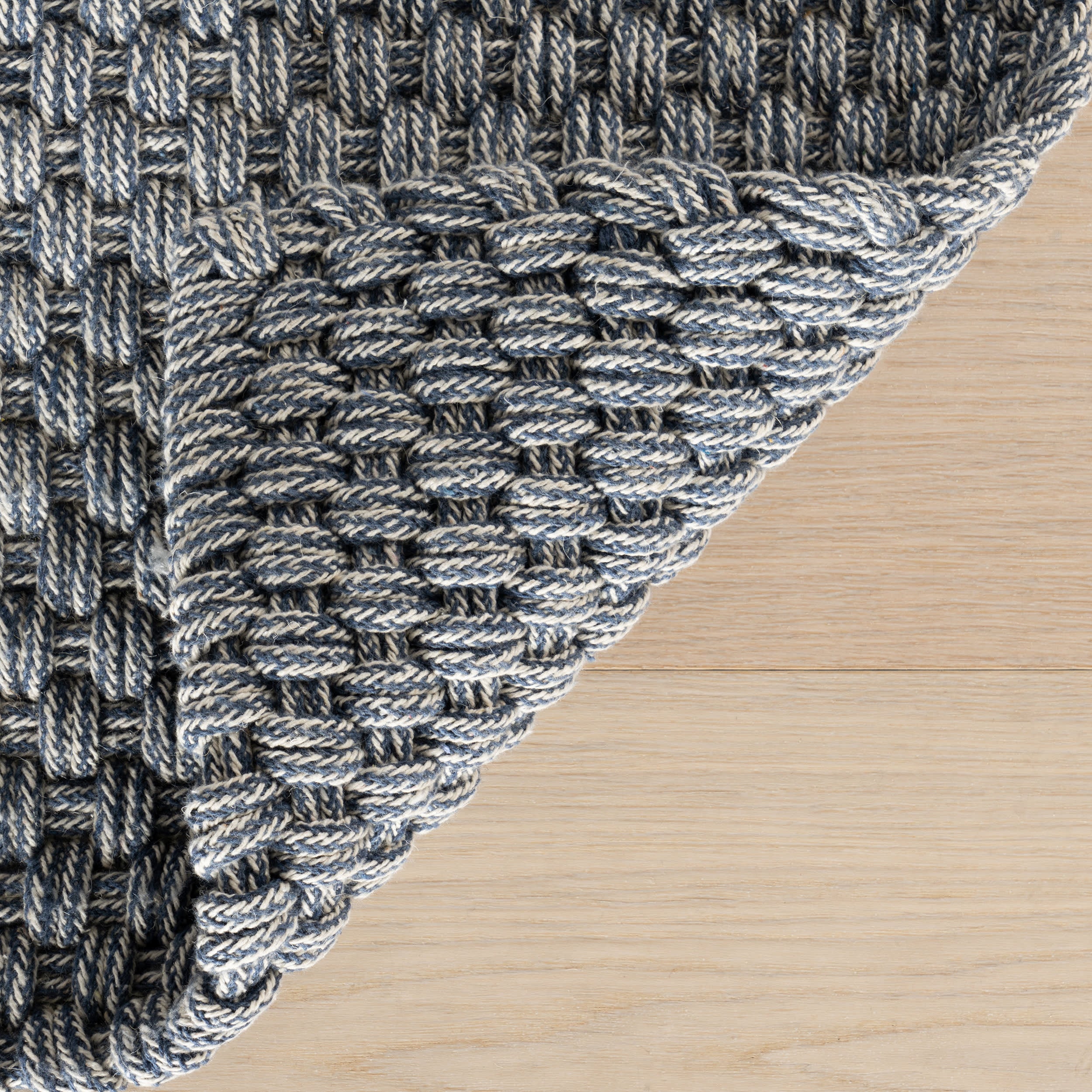 Bridges Rope Rug | Navy - Image 10