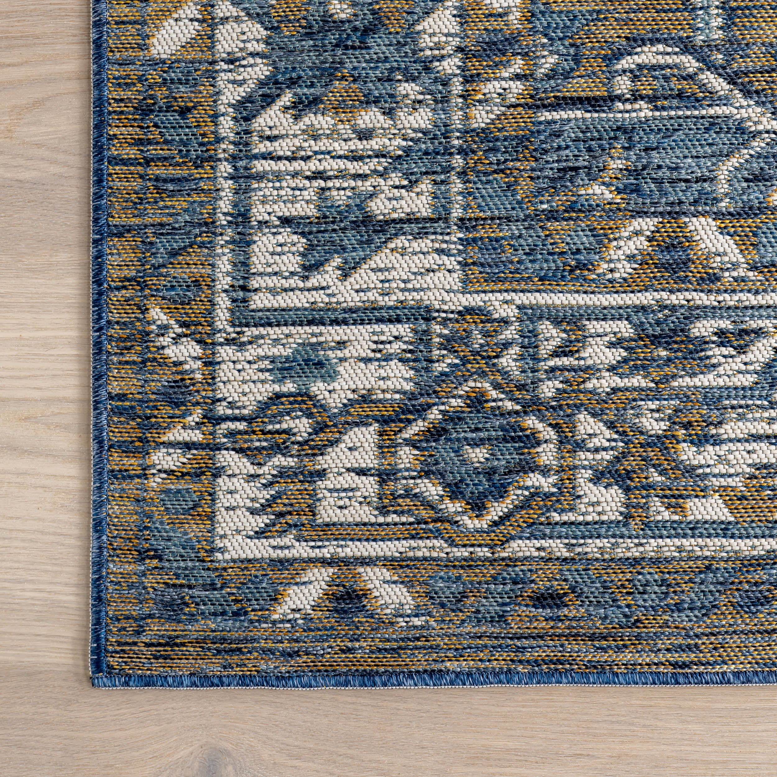 Brynlee Medallion Reversible Indoor/Outdoor Rug | Cream & Blue - Image 4