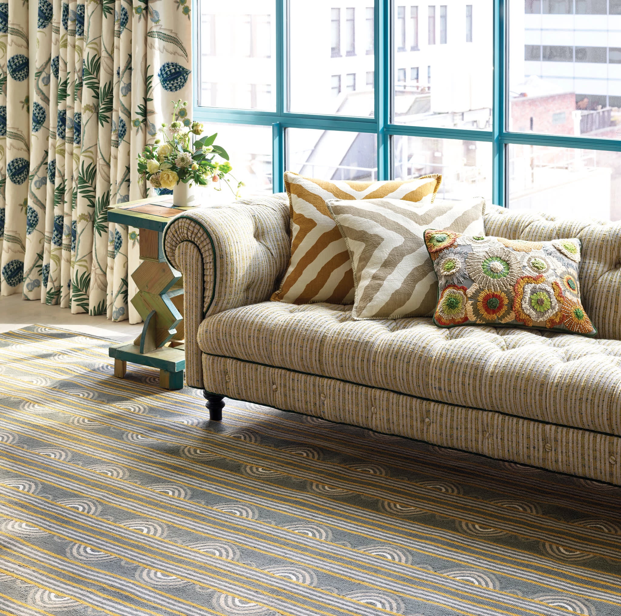 Button Hand Micro Hooked Wool Rug | Grey - Image 2
