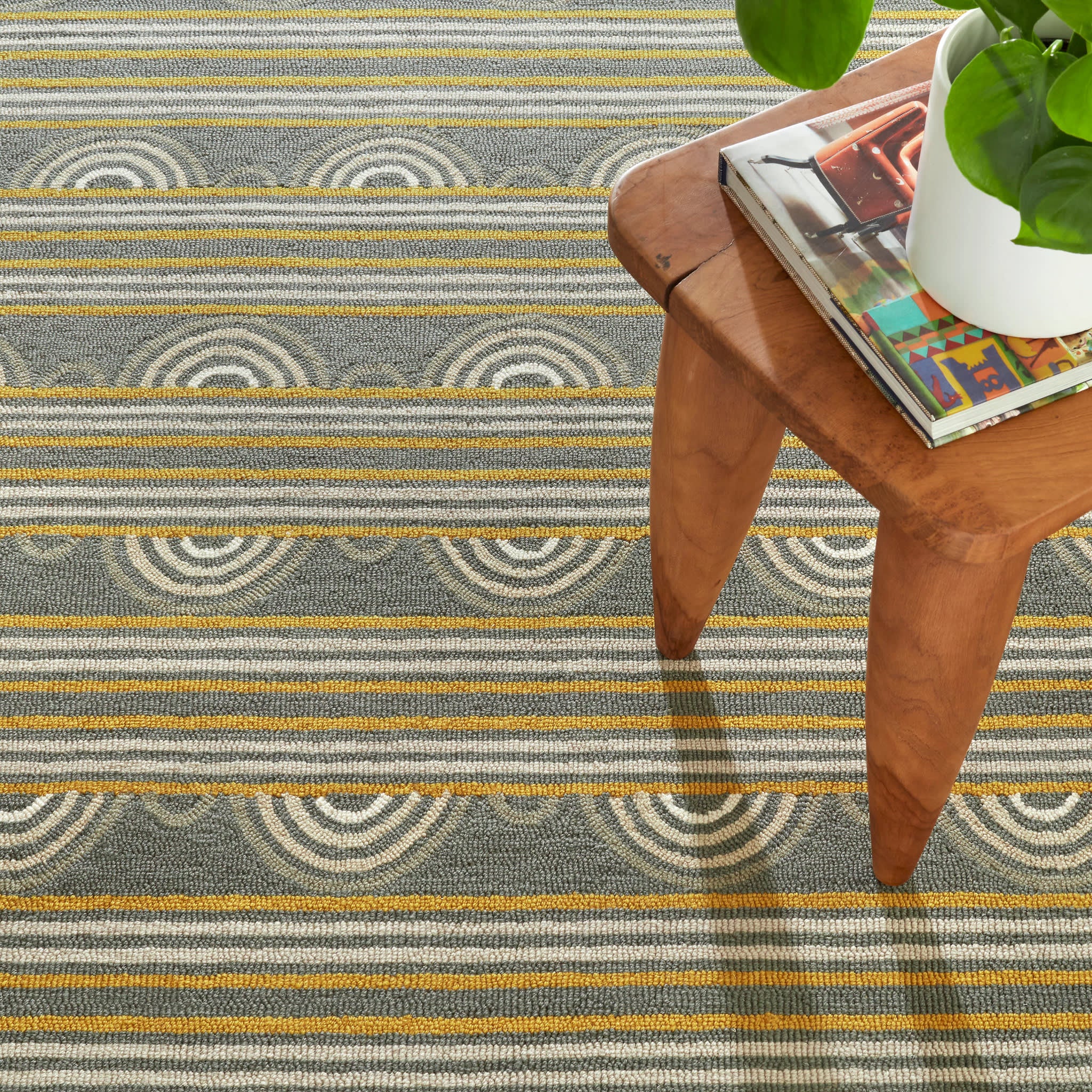 Button Hand Micro Hooked Wool Rug | Grey - Image 3