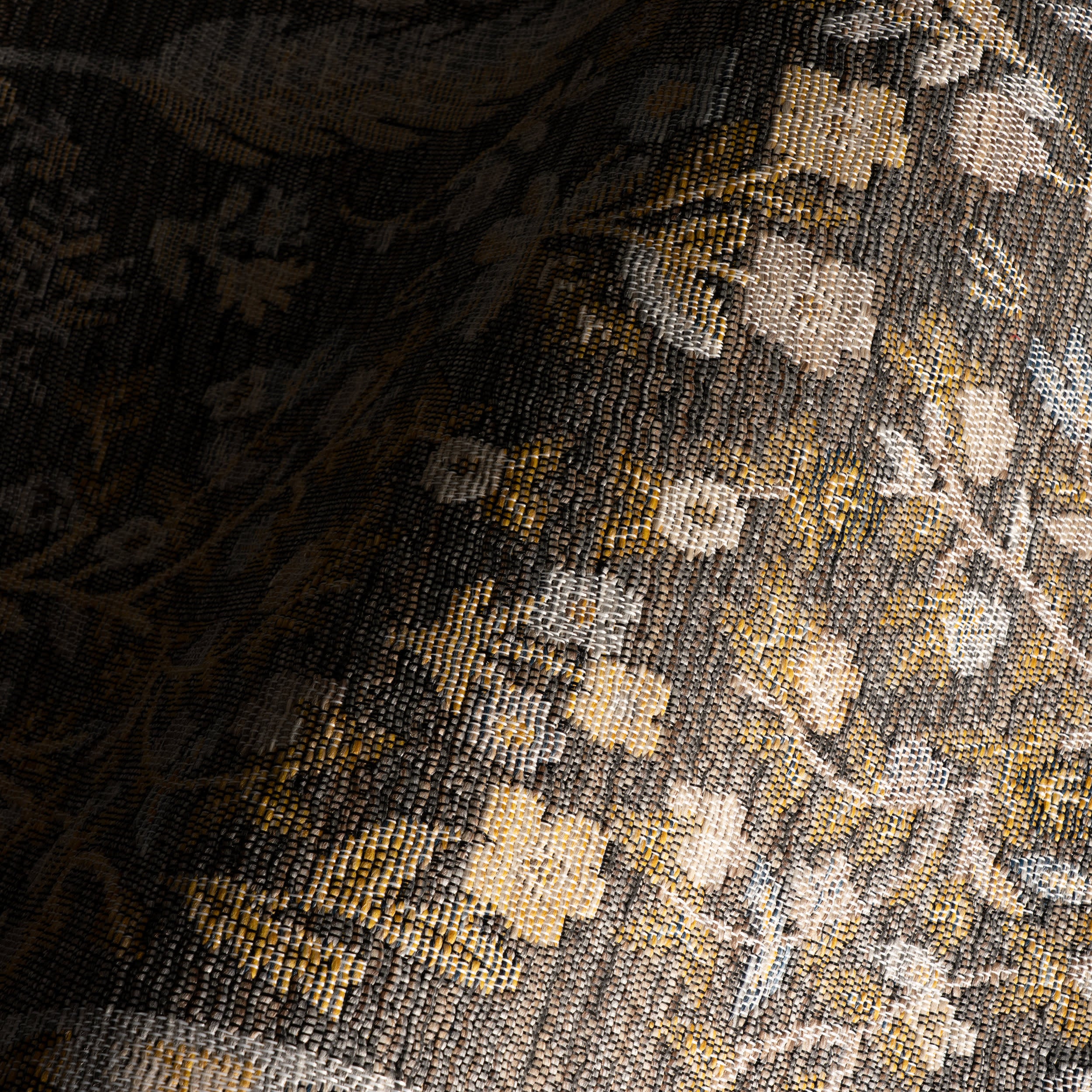 Caeslyn Traditional Floral Indoor/Outdoor Rug | Grey - Image 3