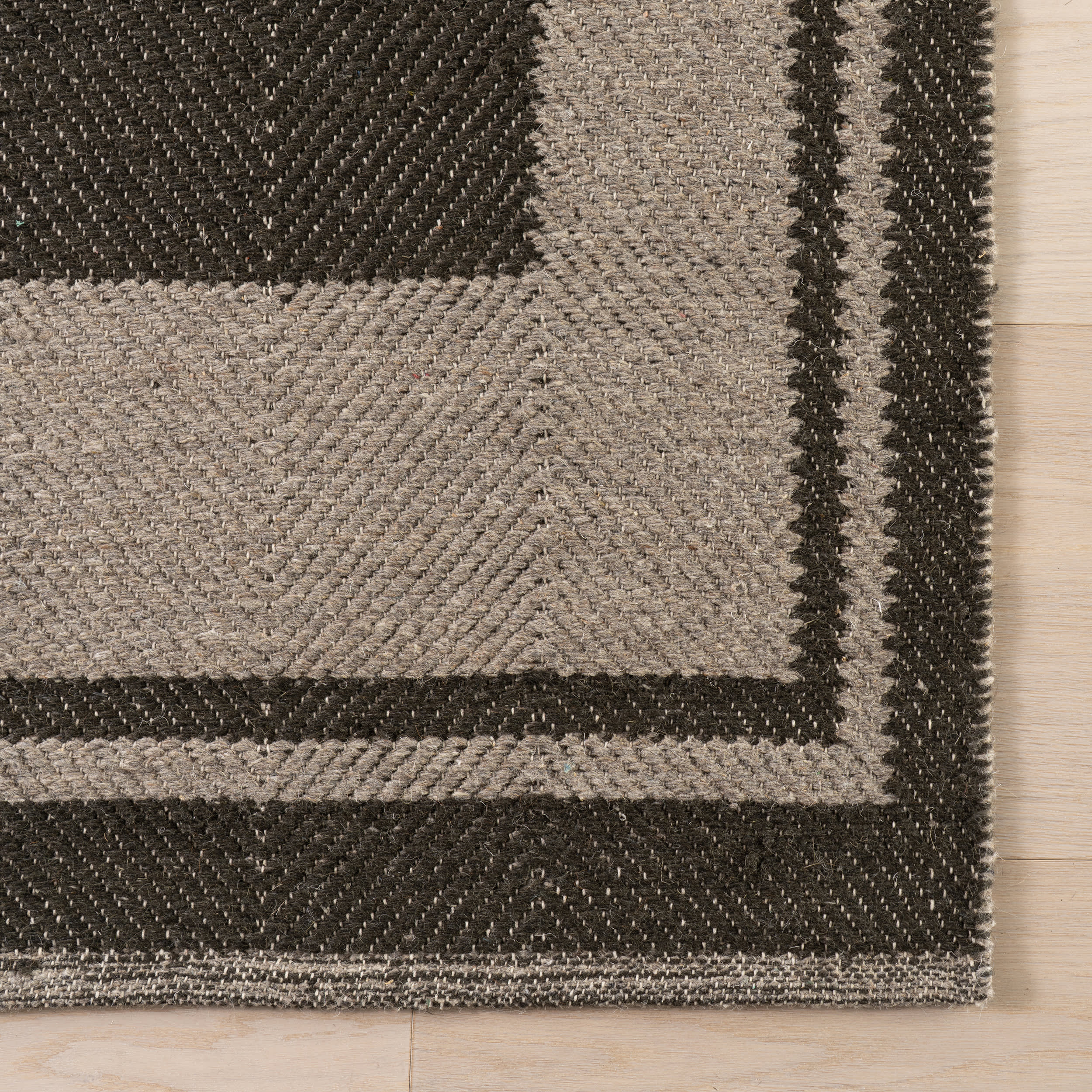 Canon Bordered Wool Rug by Nate Berkus | Charcoal - Image 4