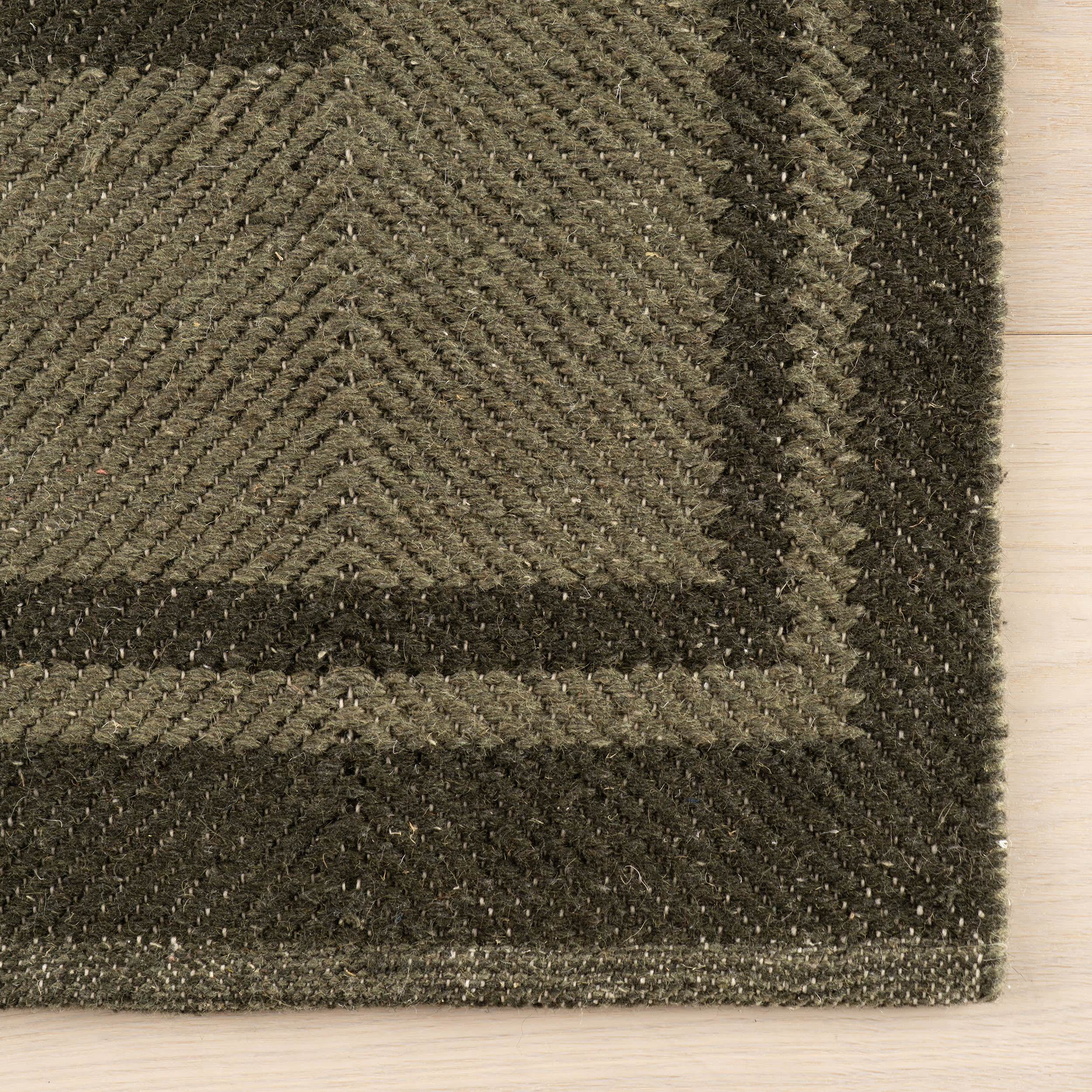 Canon Bordered Wool Rug by Nate Berkus | Green - Image 4