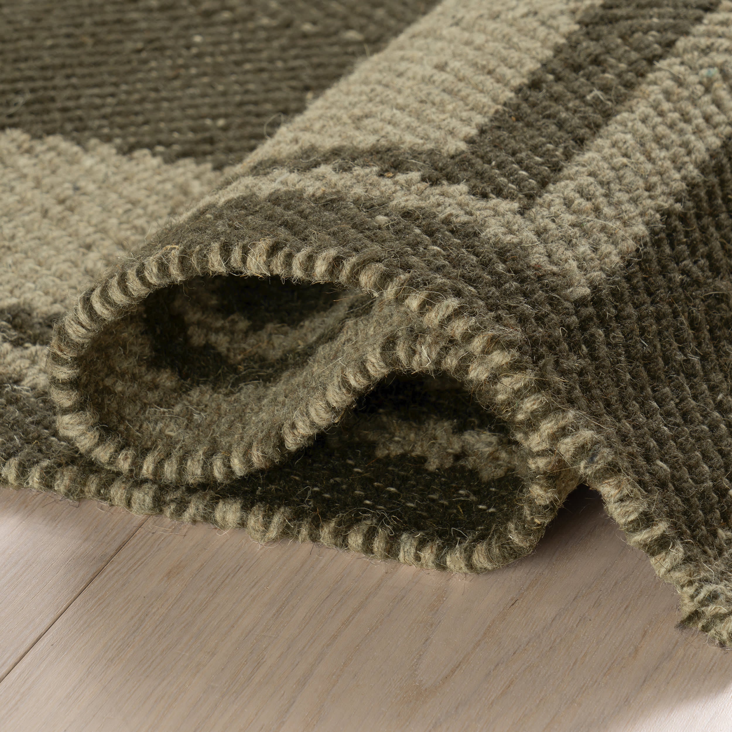 Canon Bordered Wool Rug by Nate Berkus | Green - Image 8