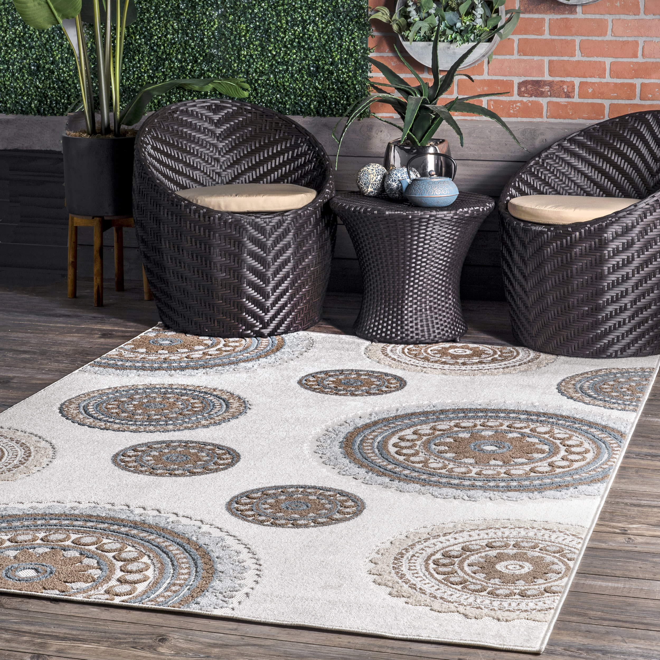 Carved Regal Suzani Indoor/Outdoor Rug | Beige - Image 2