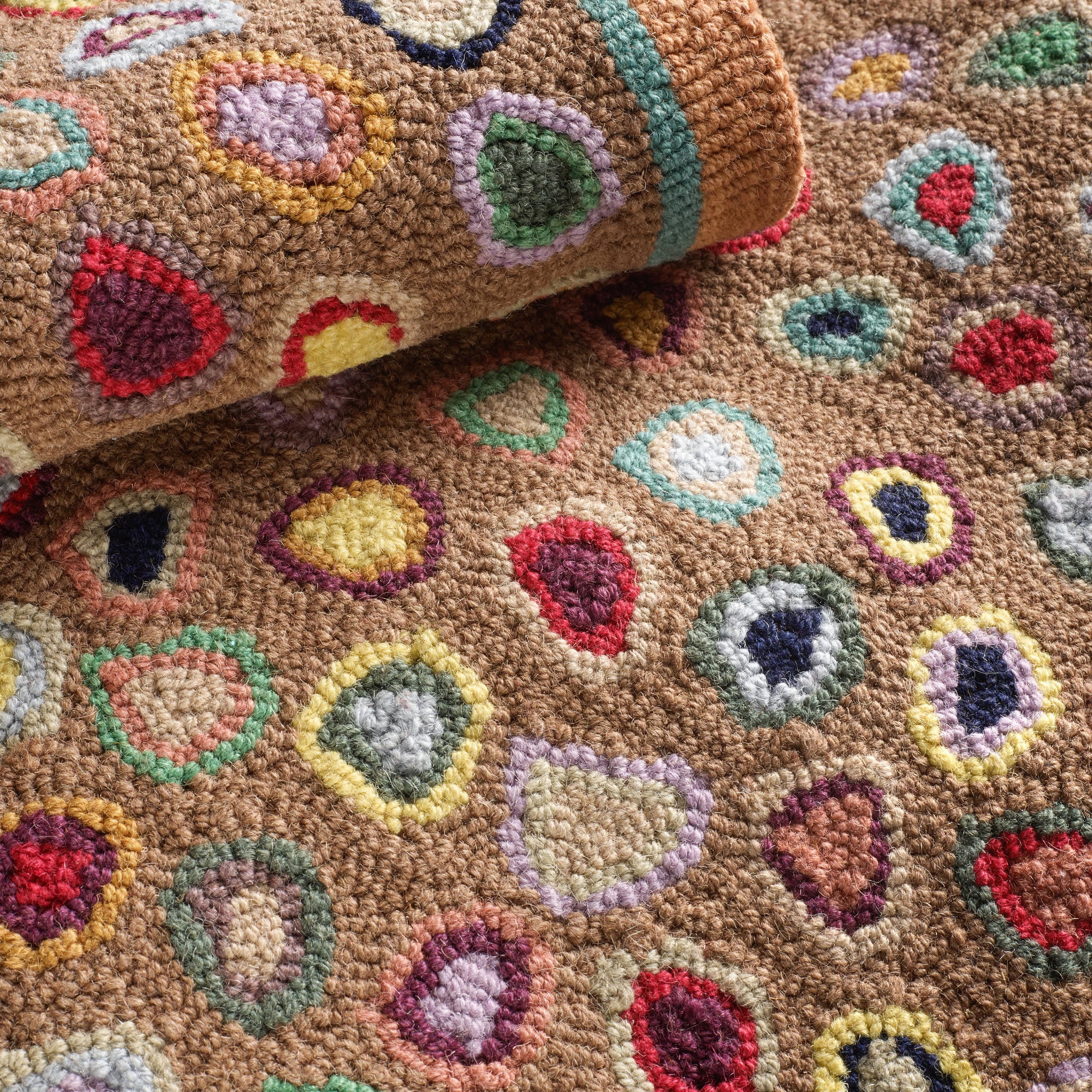 Cat's Paw Hand Micro Hooked Wool Rug | Brown - Image 5