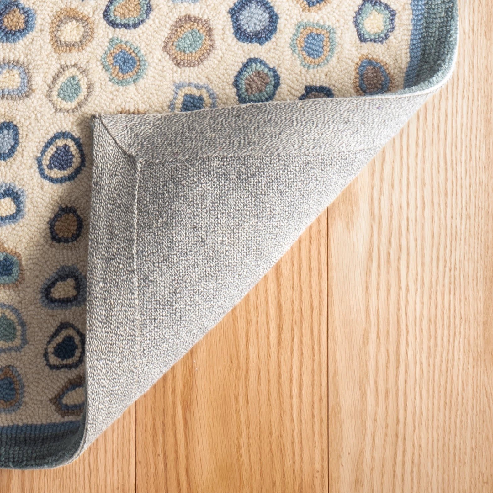 Cat's Paw Hand Micro Hooked Wool Rug | Mineral - Image 9