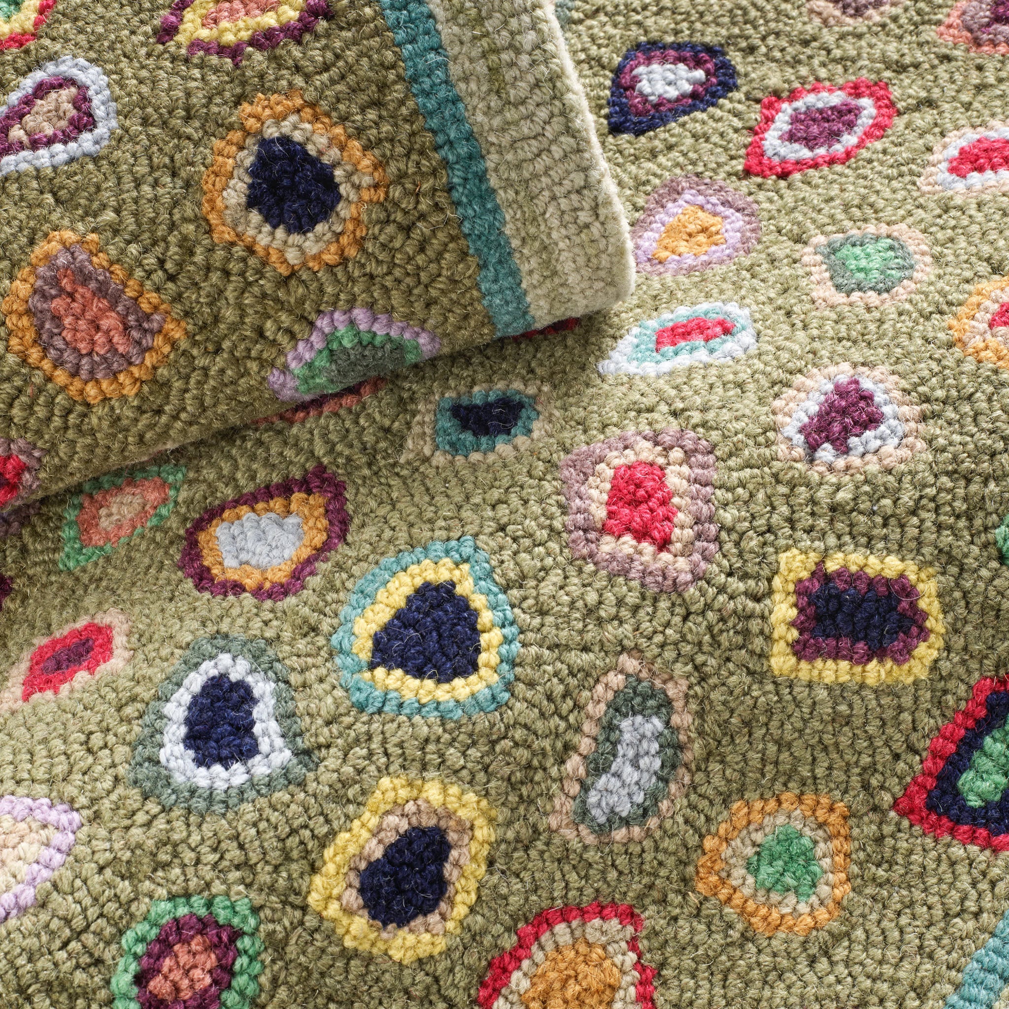 Cat's Paw Hand Micro Hooked Wool Rug | Sage - Image 7