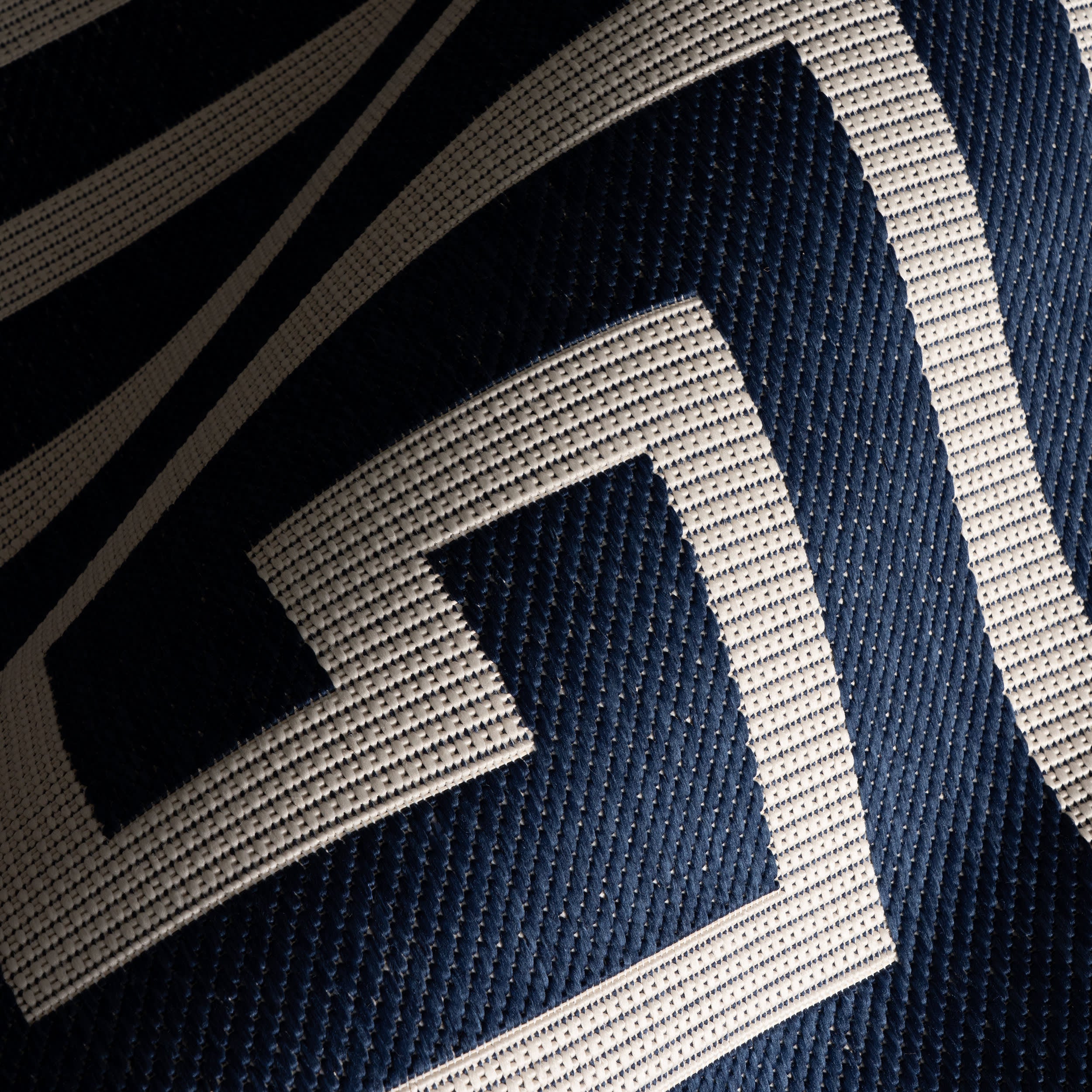 Celestia Contemporary Geometric Indoor/Outdoor Rug | Navy - Image 3