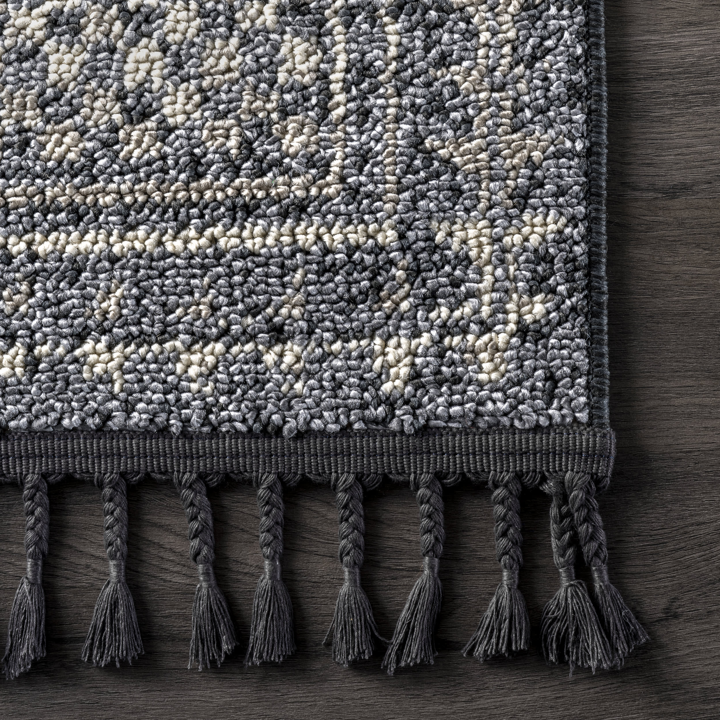 Checkered Diamonds Tassel Rug | Grey - Image 3