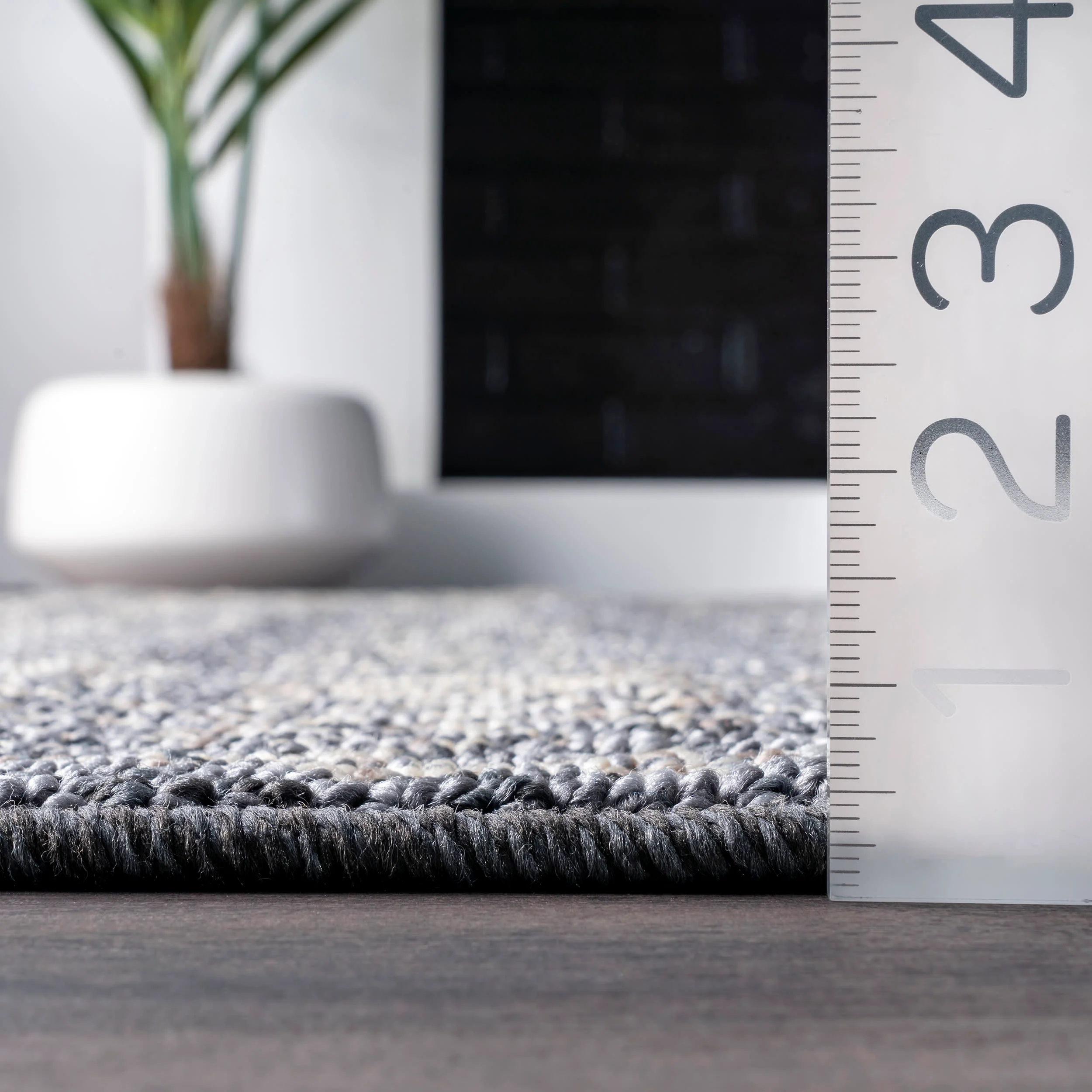 Checkered Diamonds Tassel Rug | Grey - Image 5
