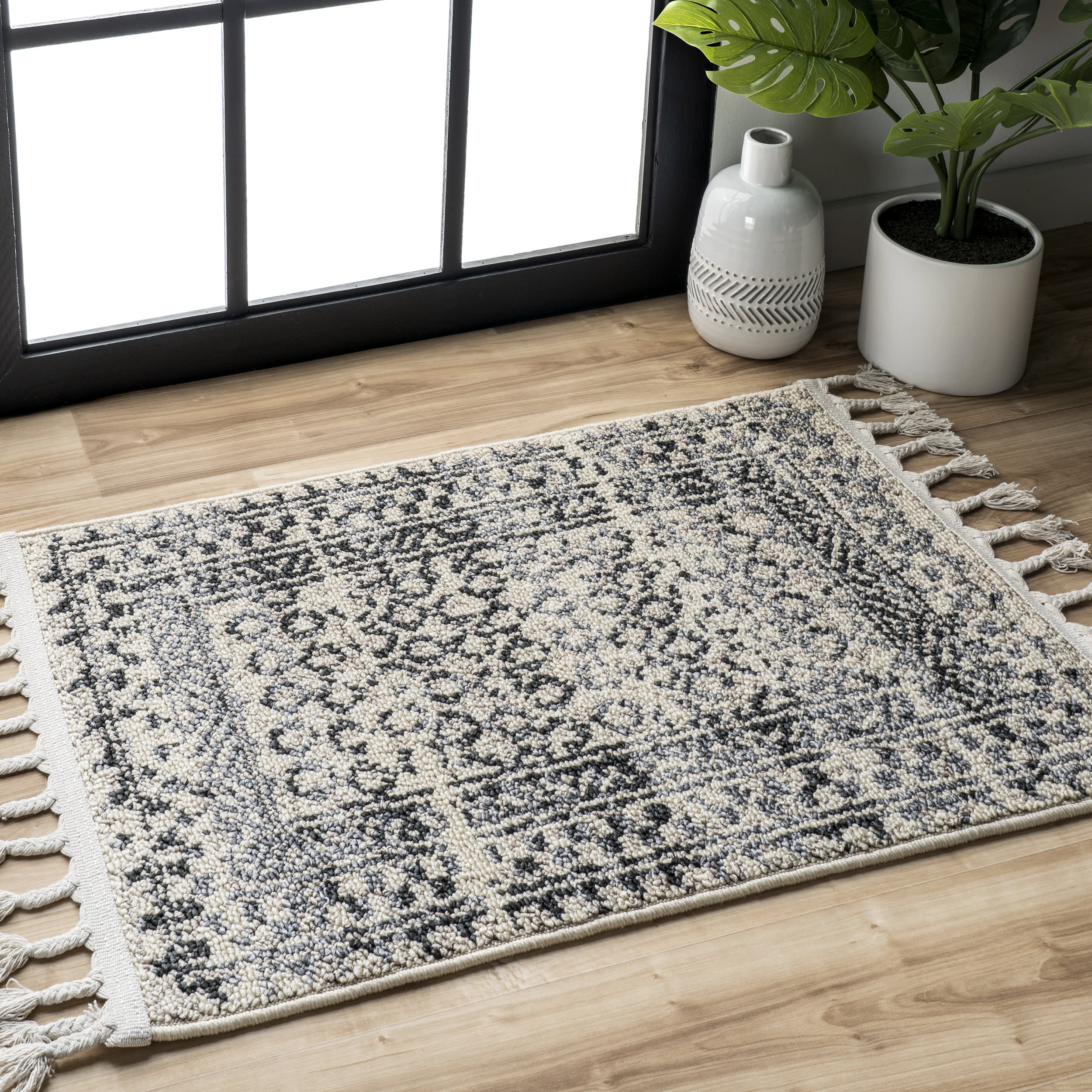 Checkered Diamonds Tassel Rug | Ivory - Image 6