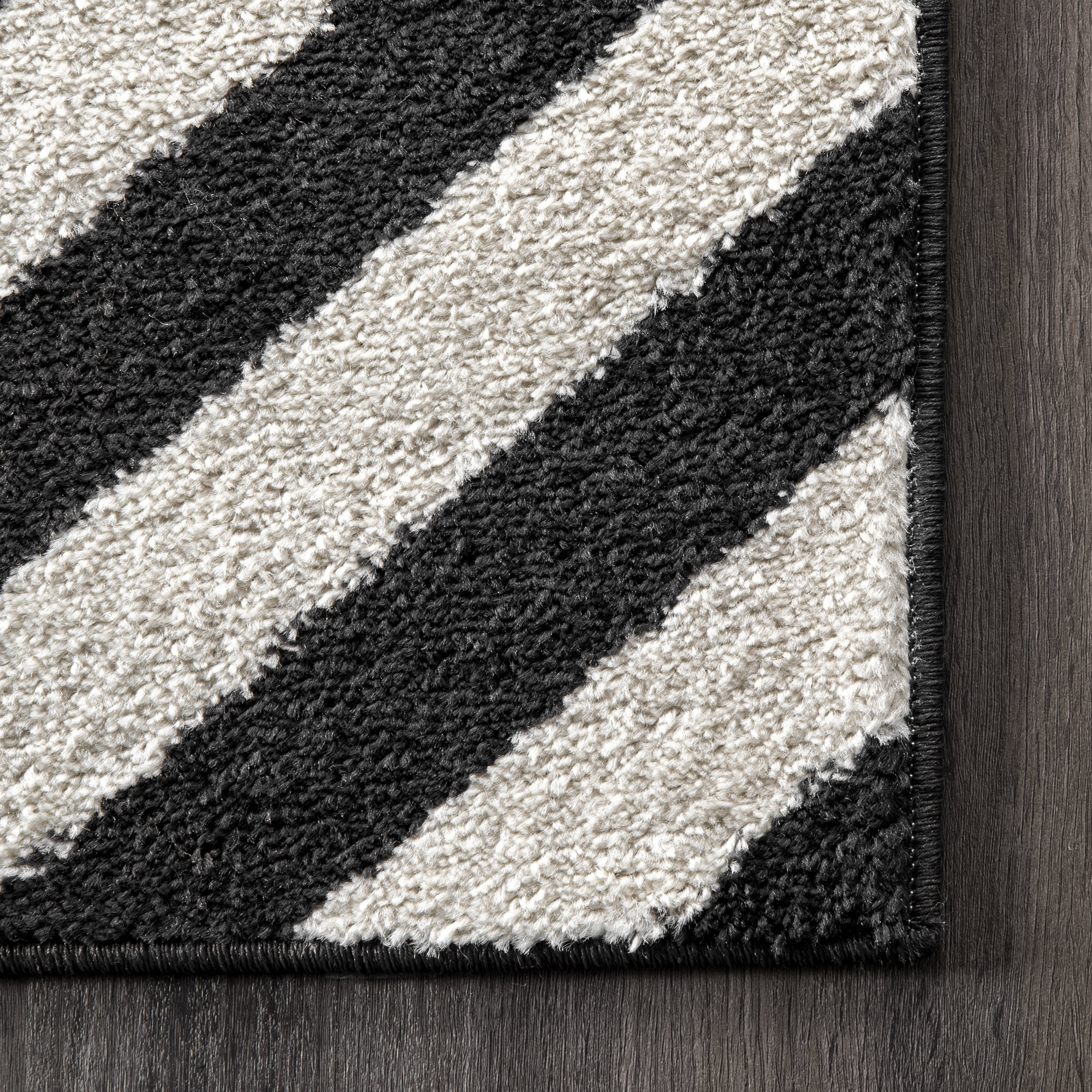 Chevron Stripes Rug | Black - Image 3