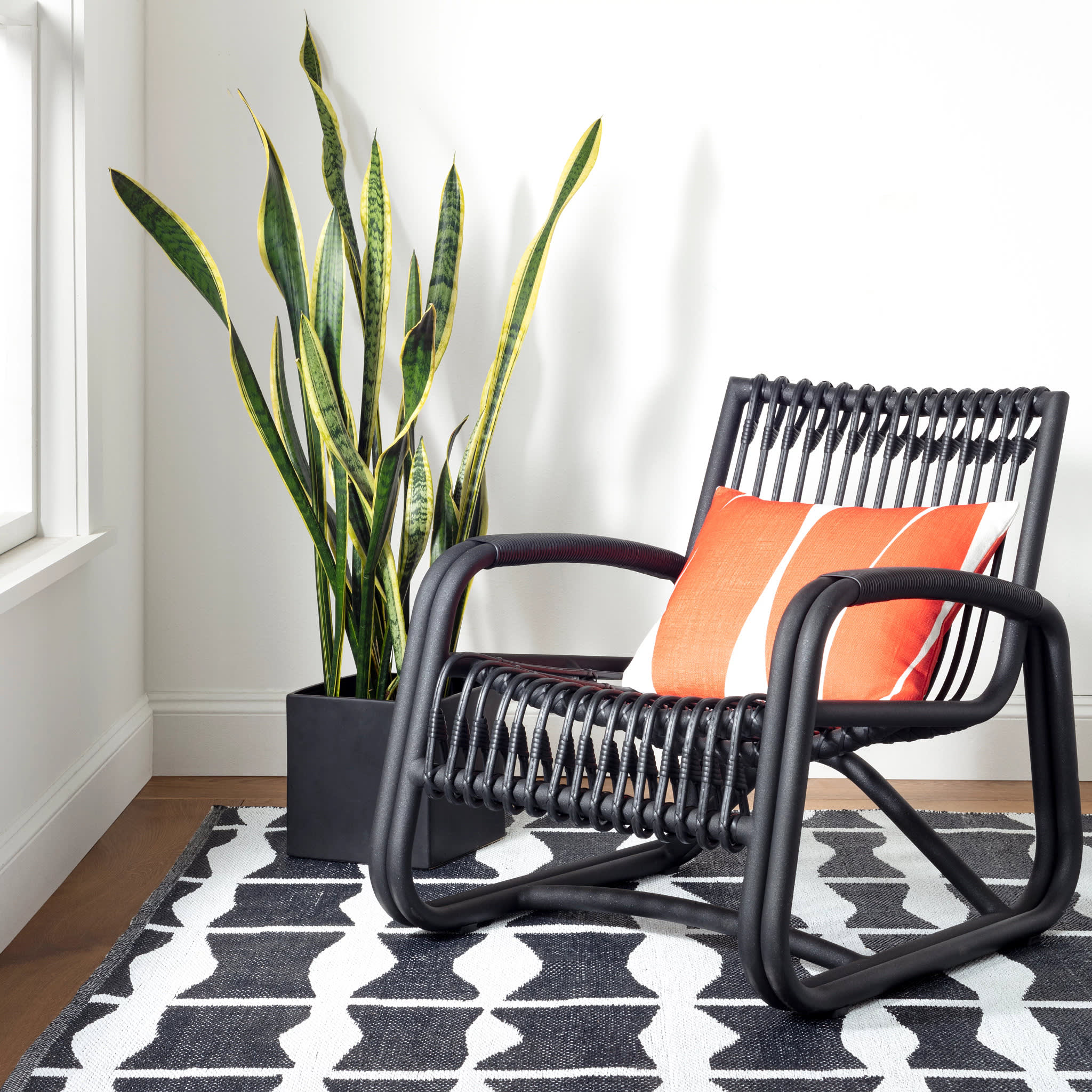 Circuit Handwoven Indoor/Outdoor Rug | Black - Image 2