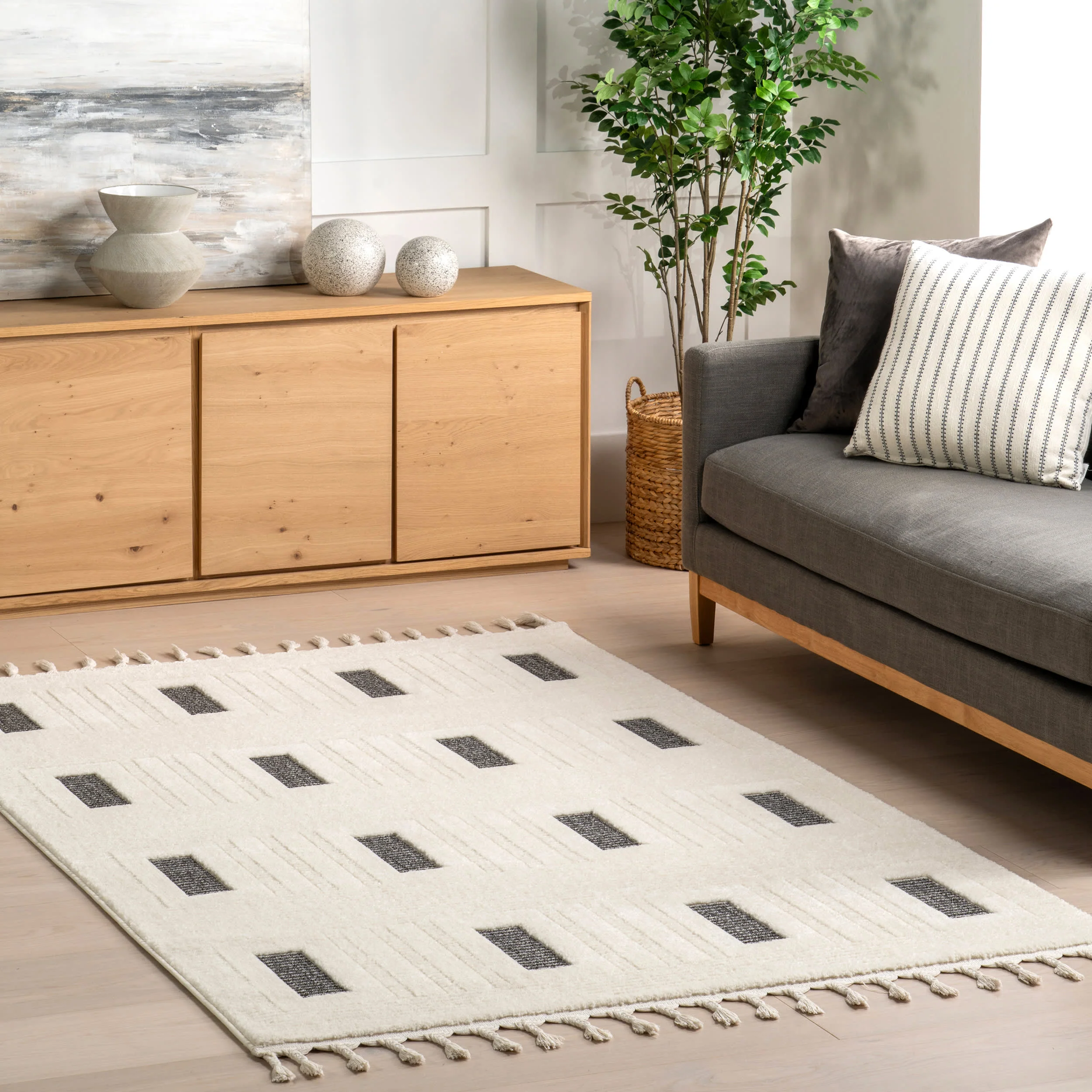 Cissy Geometric Tasseled Rug | Grey - Image 2