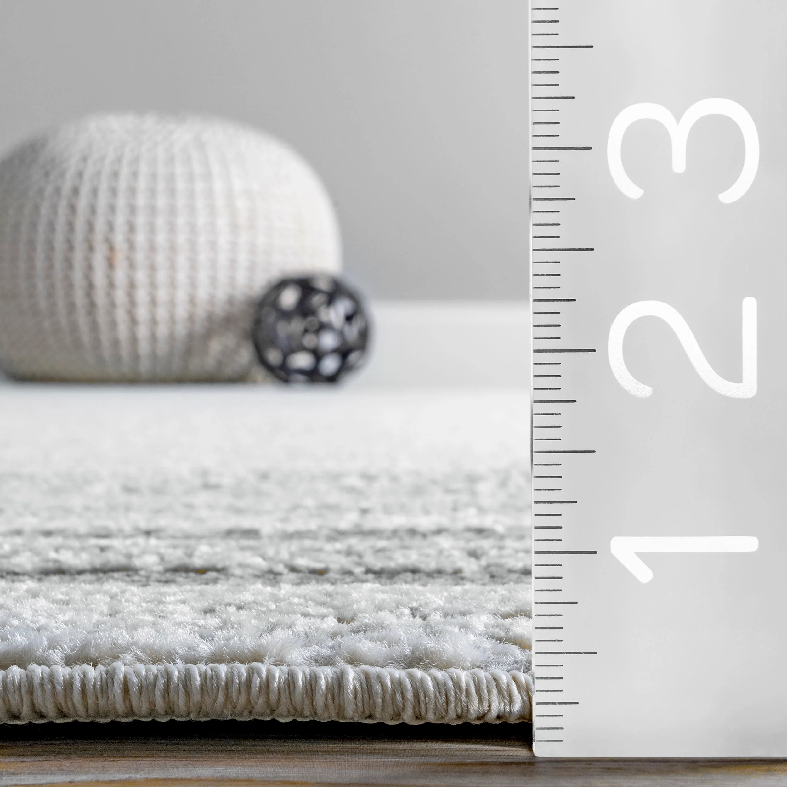 Classic Border Rug | Grey - Image 5