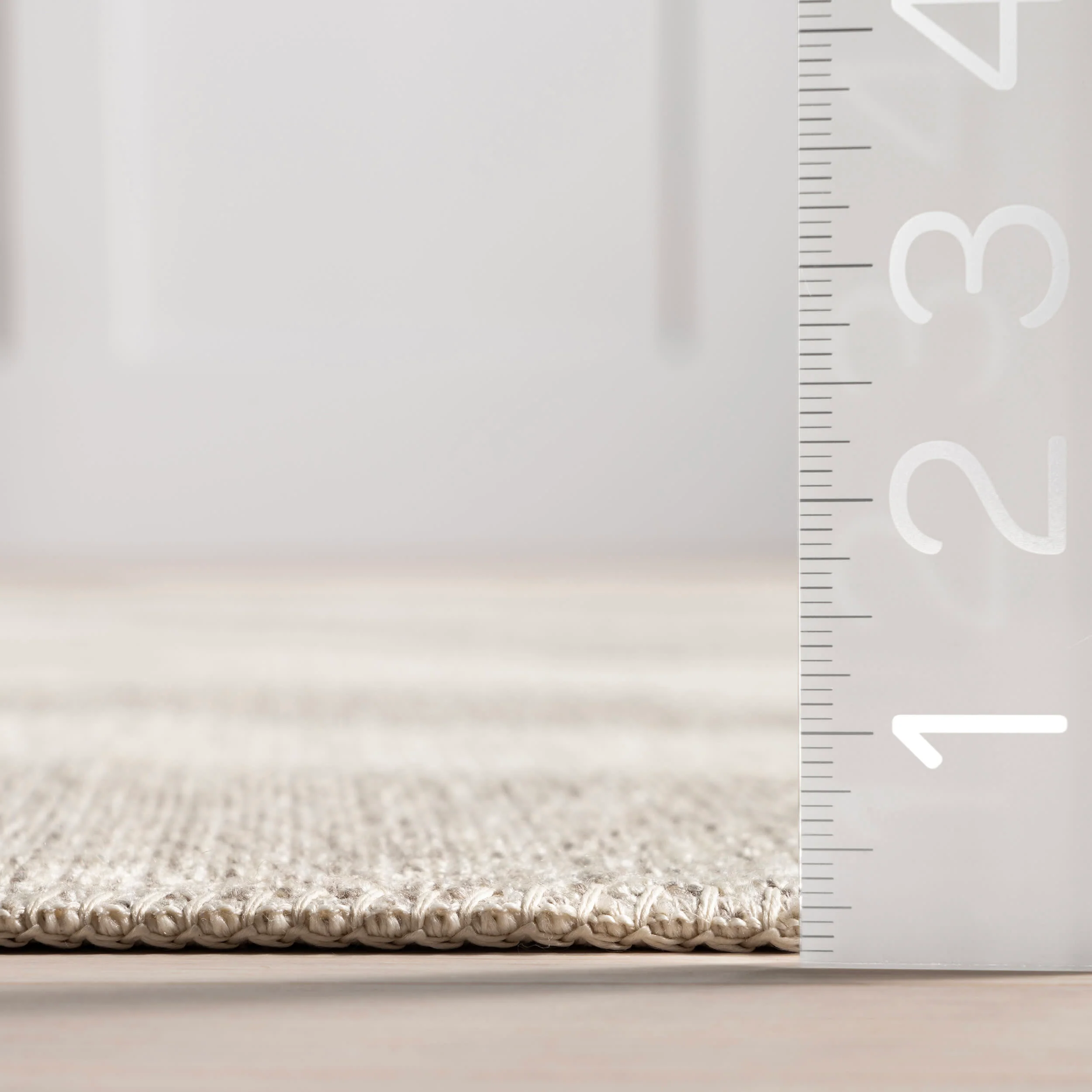 Claude Abstract Fringed Reversible Washable Rug | Cream - Image 5