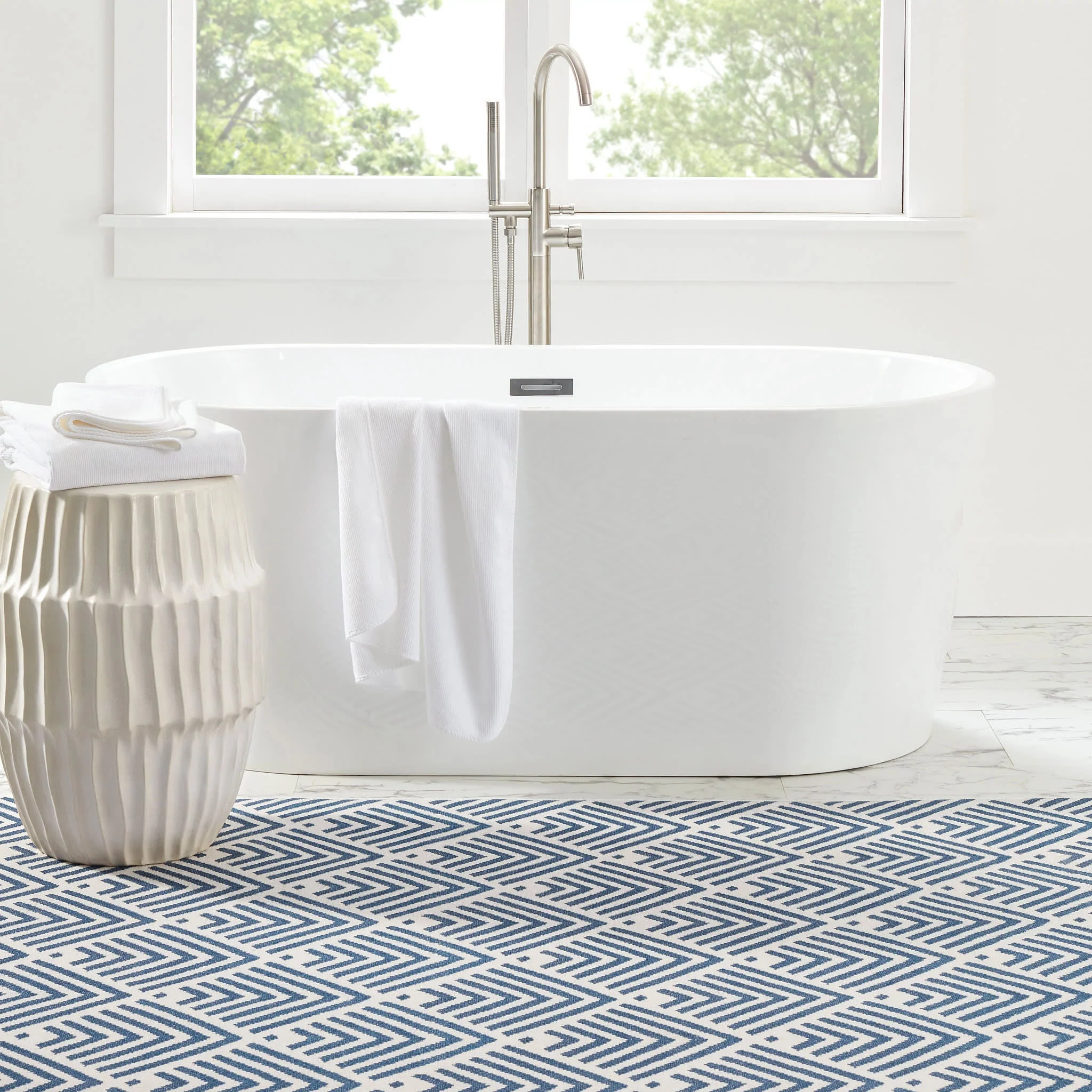 Cleo Machine Washable Rug by Bunny Williams | Navy - Image 2