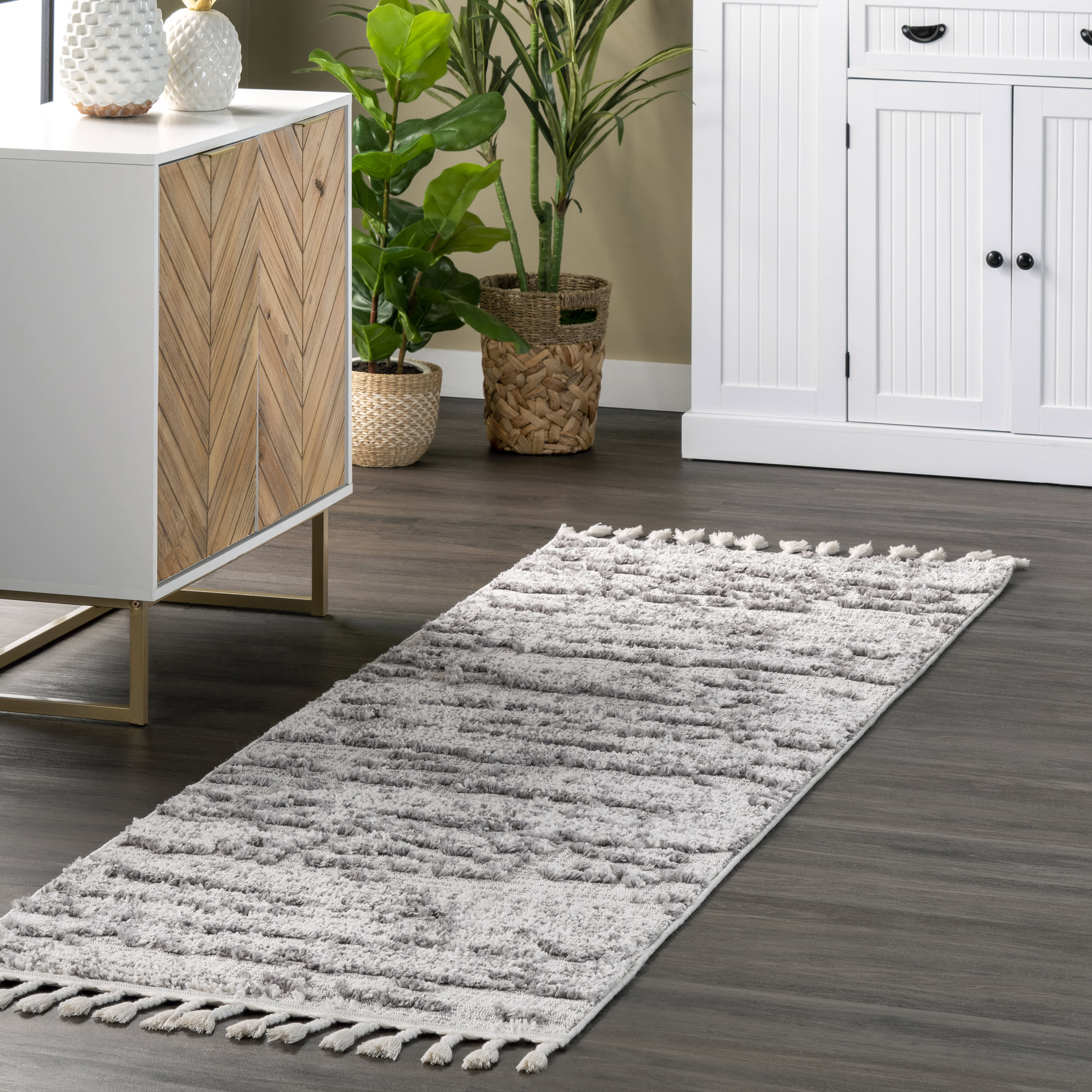Cloudy Abstract Tasseled Rug | Grey - Image 2