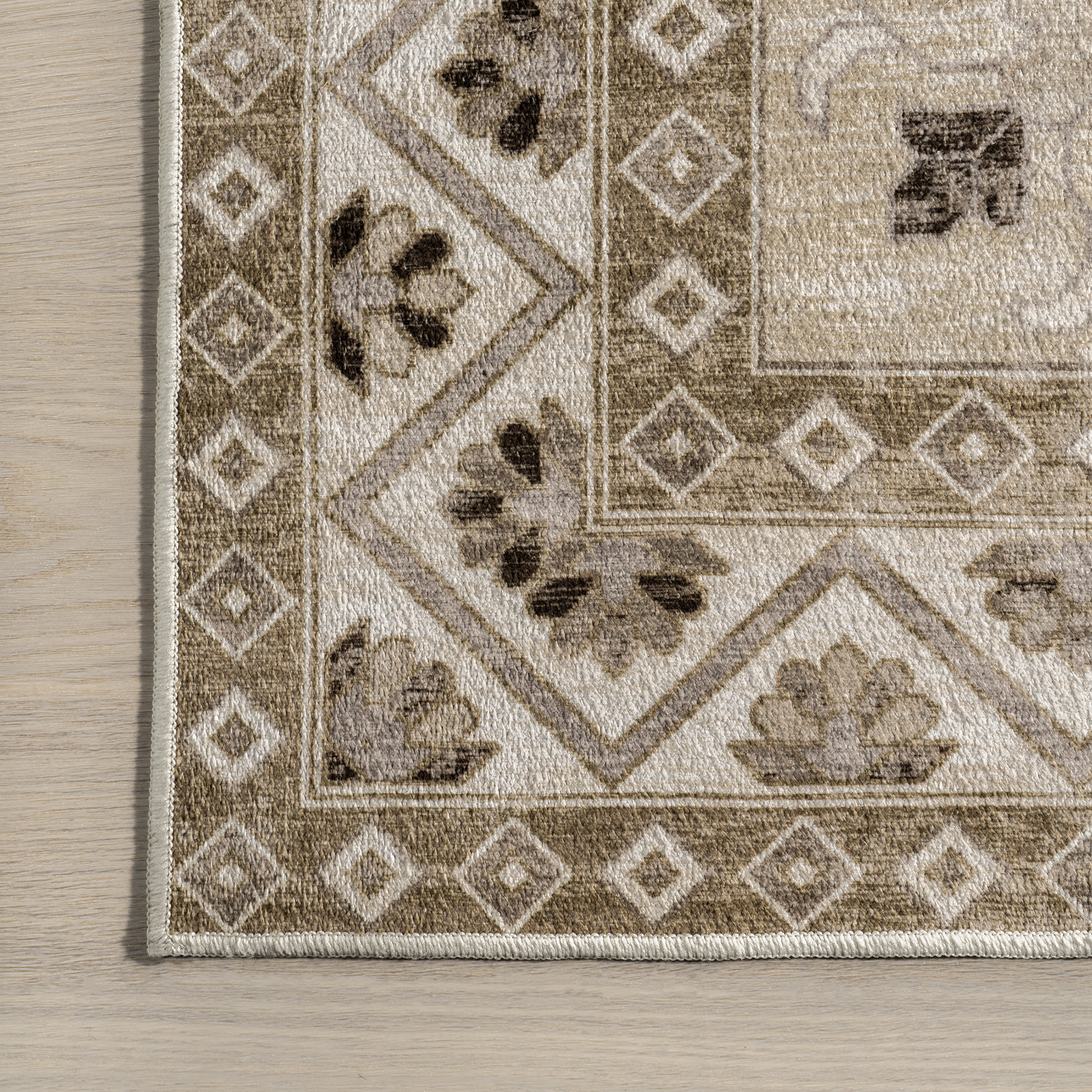 Clovebud Medallion Washable Rug | Brown - Image 3