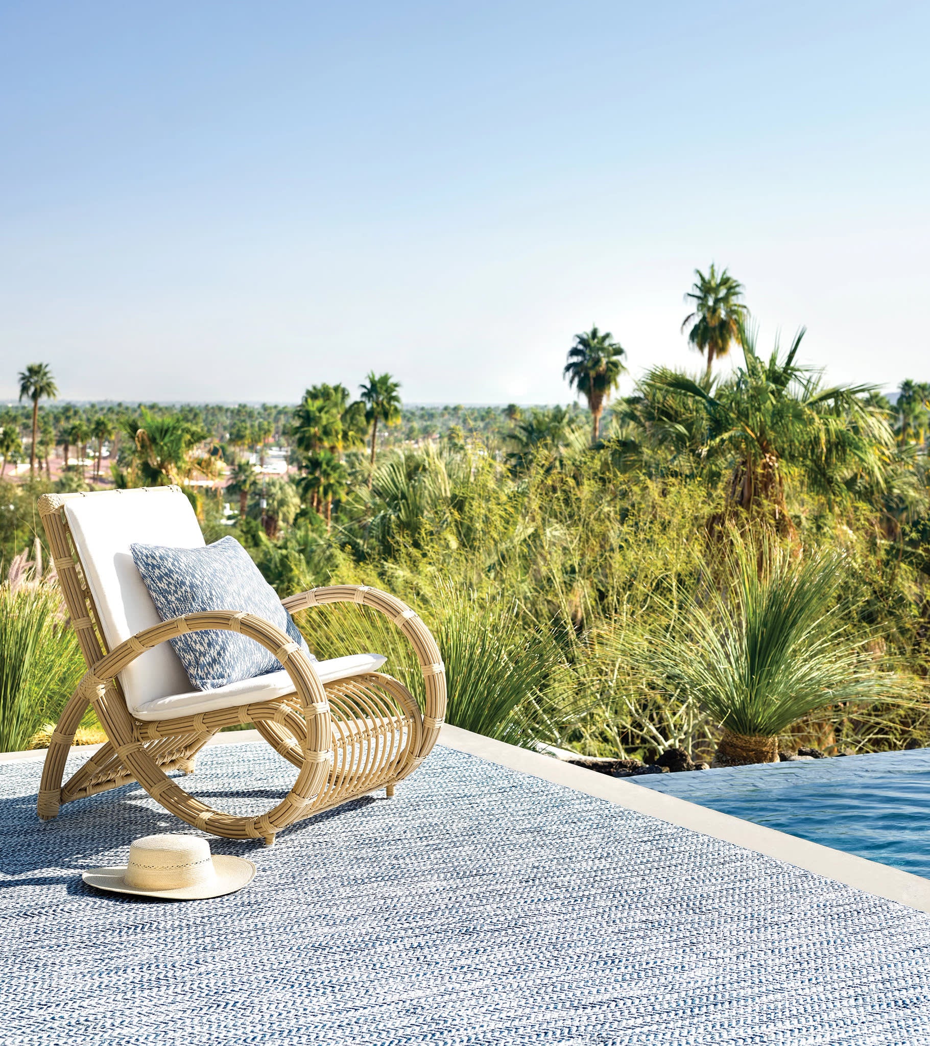Coastal Handwoven Indoor/Outdoor Rug | Blue - Image 3