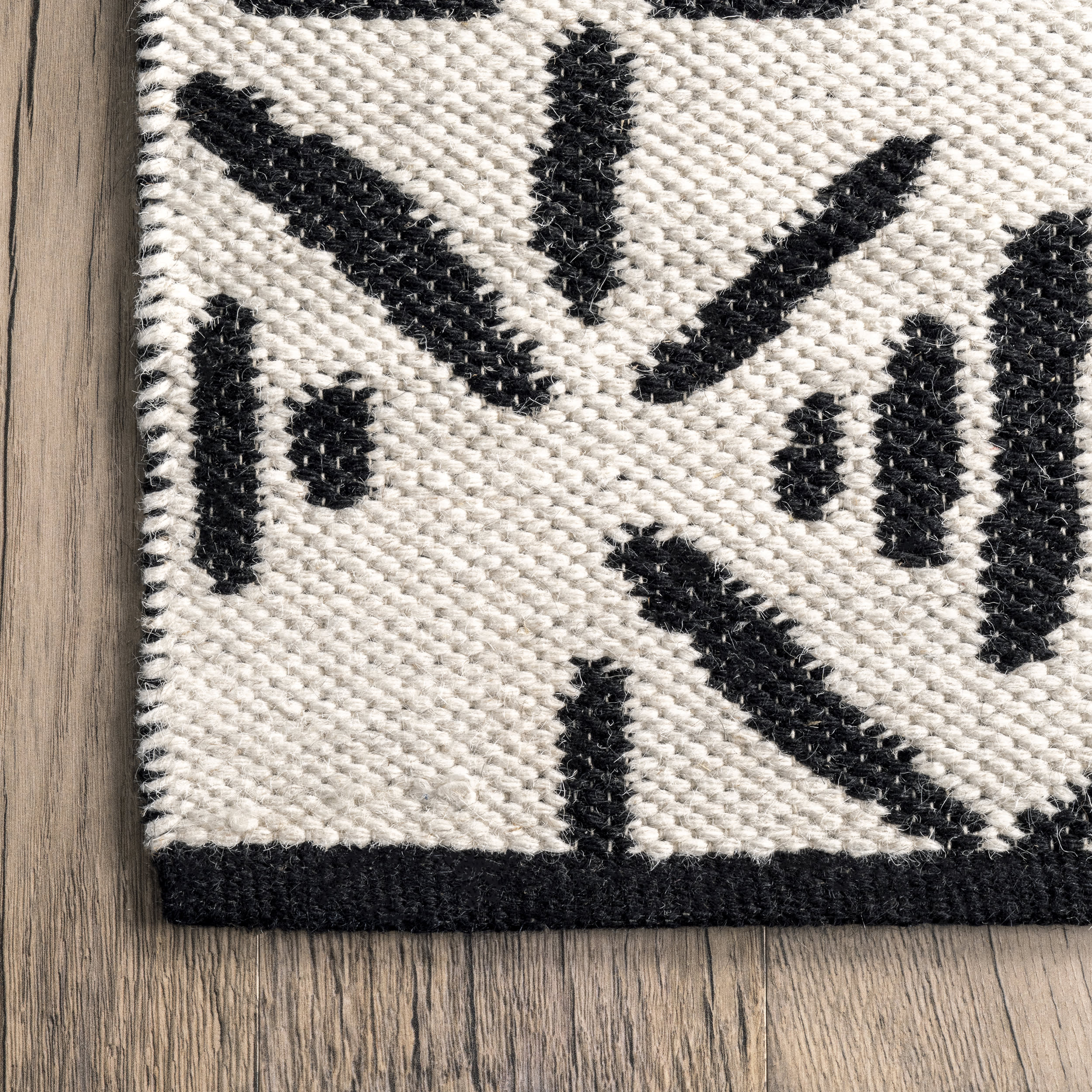 Cora Wool Lattice Rug | Ivory - Image 3