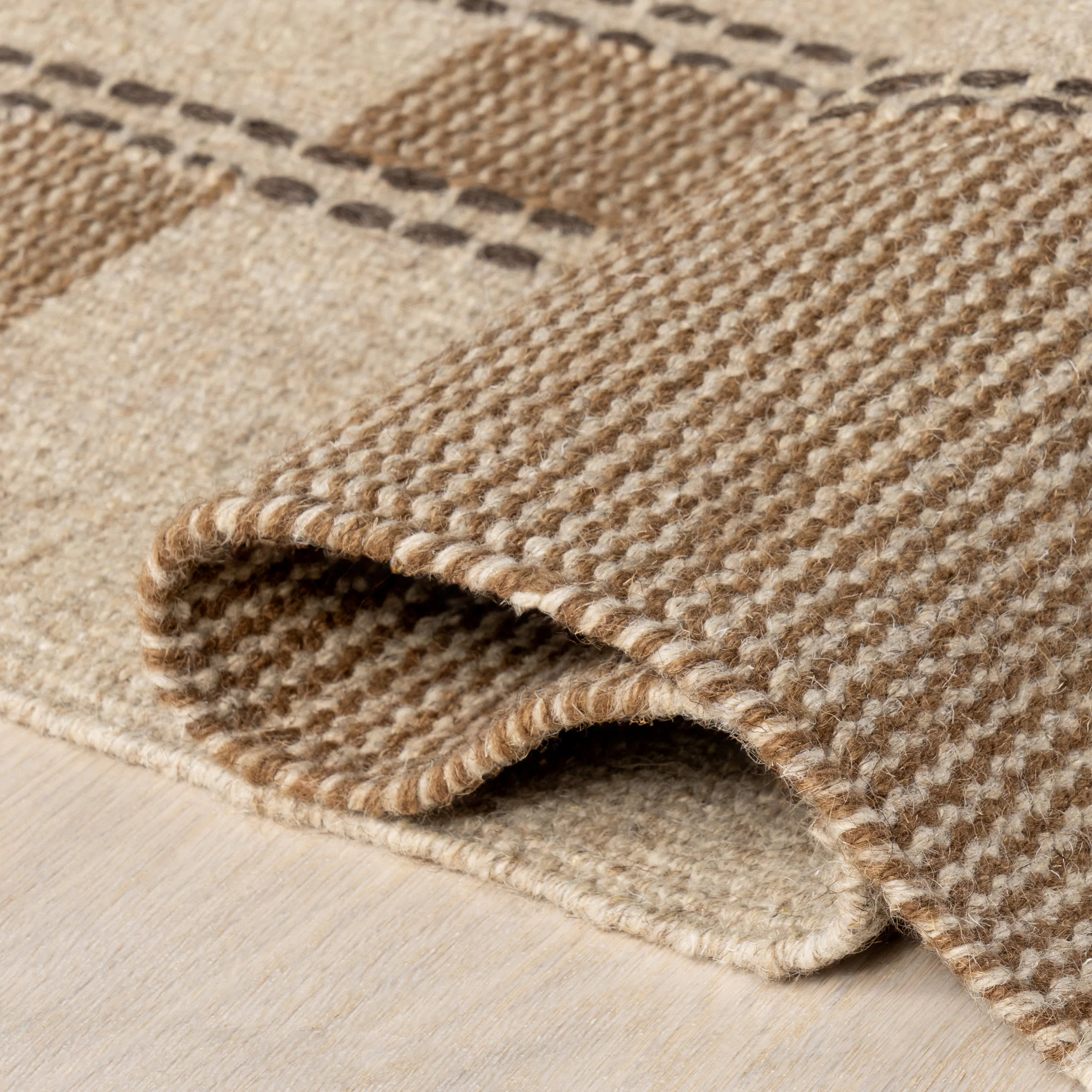 Corbett Fringed Wool Rug | Beige - Image 8