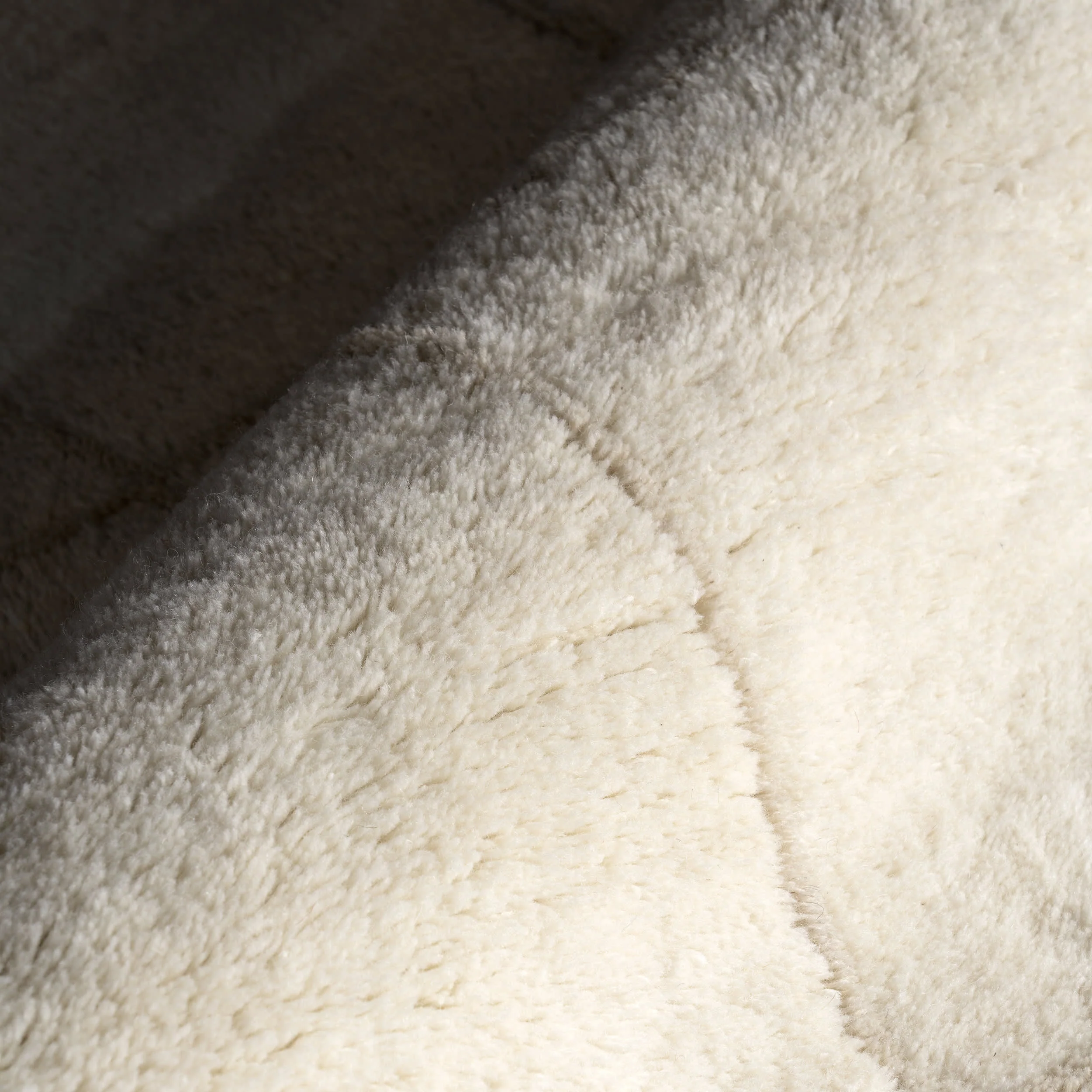 Cove Checked Wool Rug | Ivory - Image 3