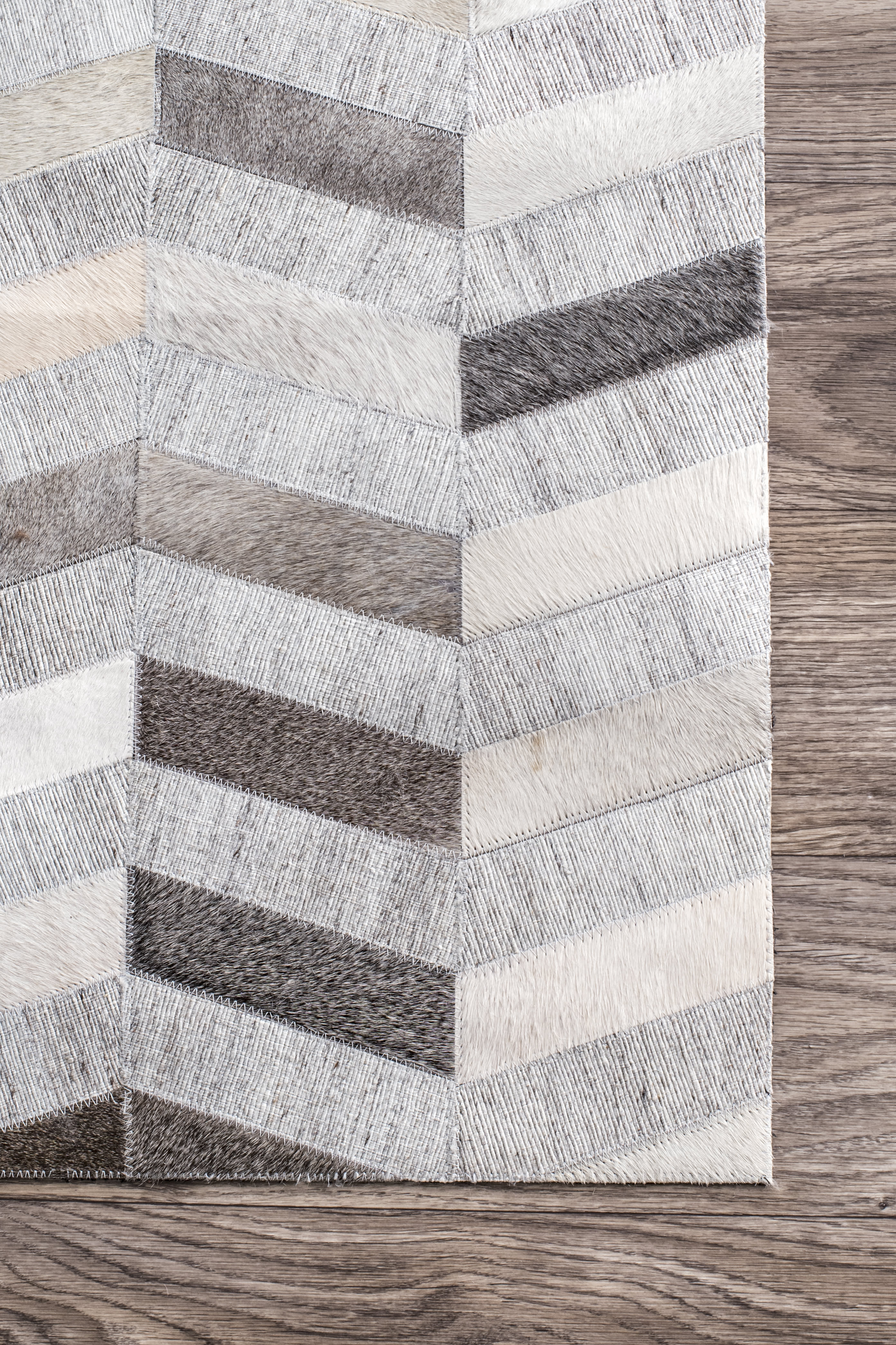 Cowhide Herringbone Rug | Silver - Image 3