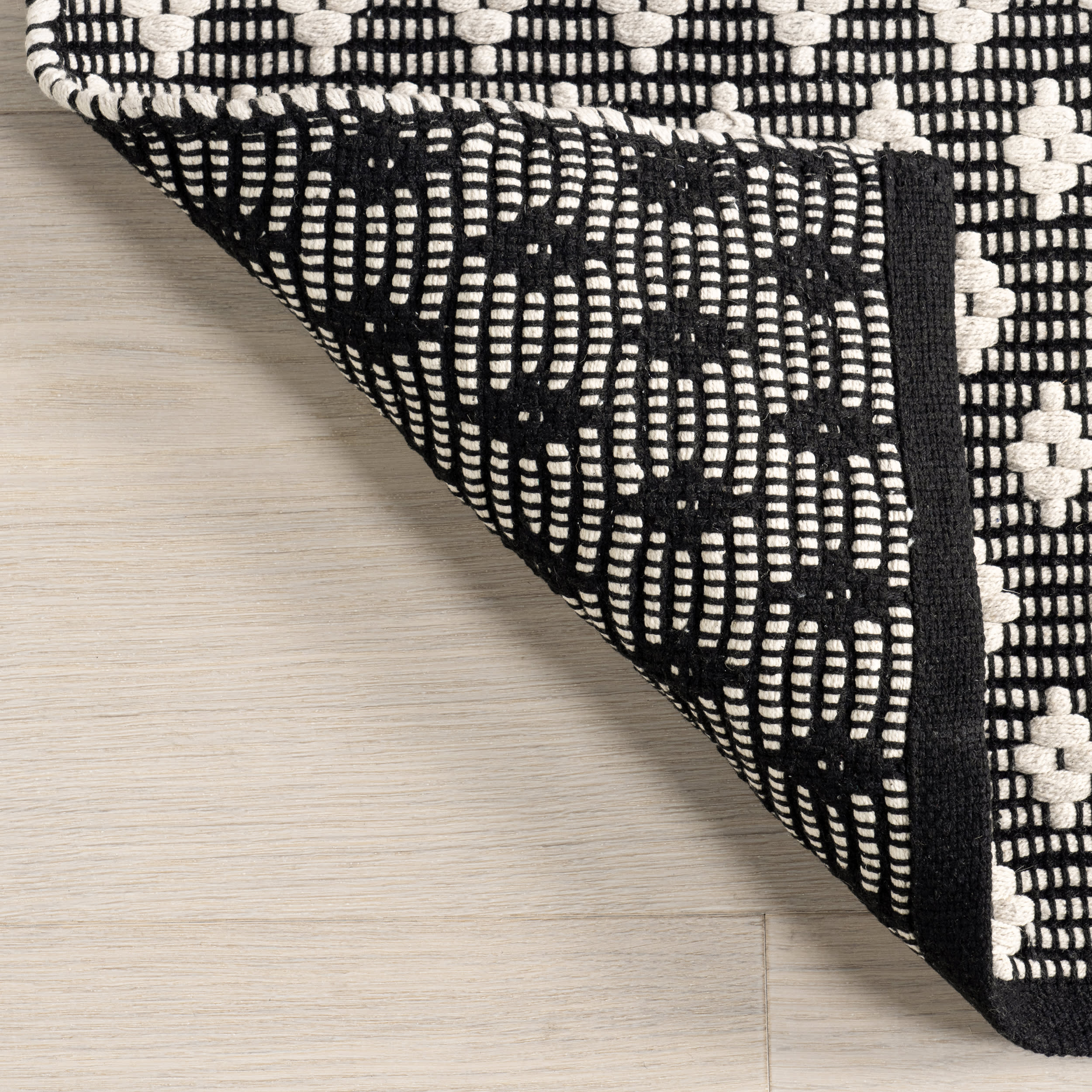 Dainty Diamond Handwoven Cotton Rug | Black - Image 6