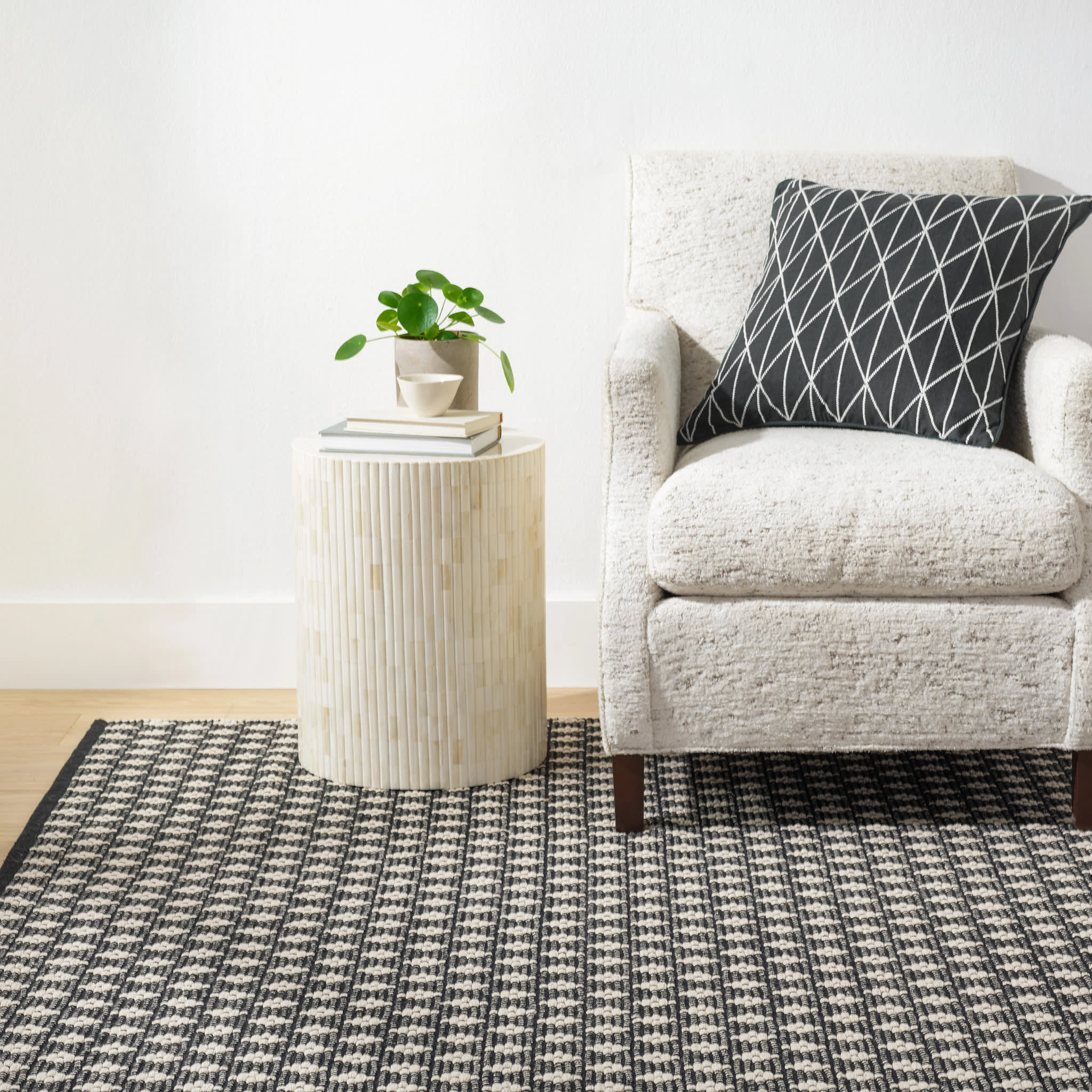 Dainty Diamond Handwoven Cotton Rug | Black/Ivory - Image 2