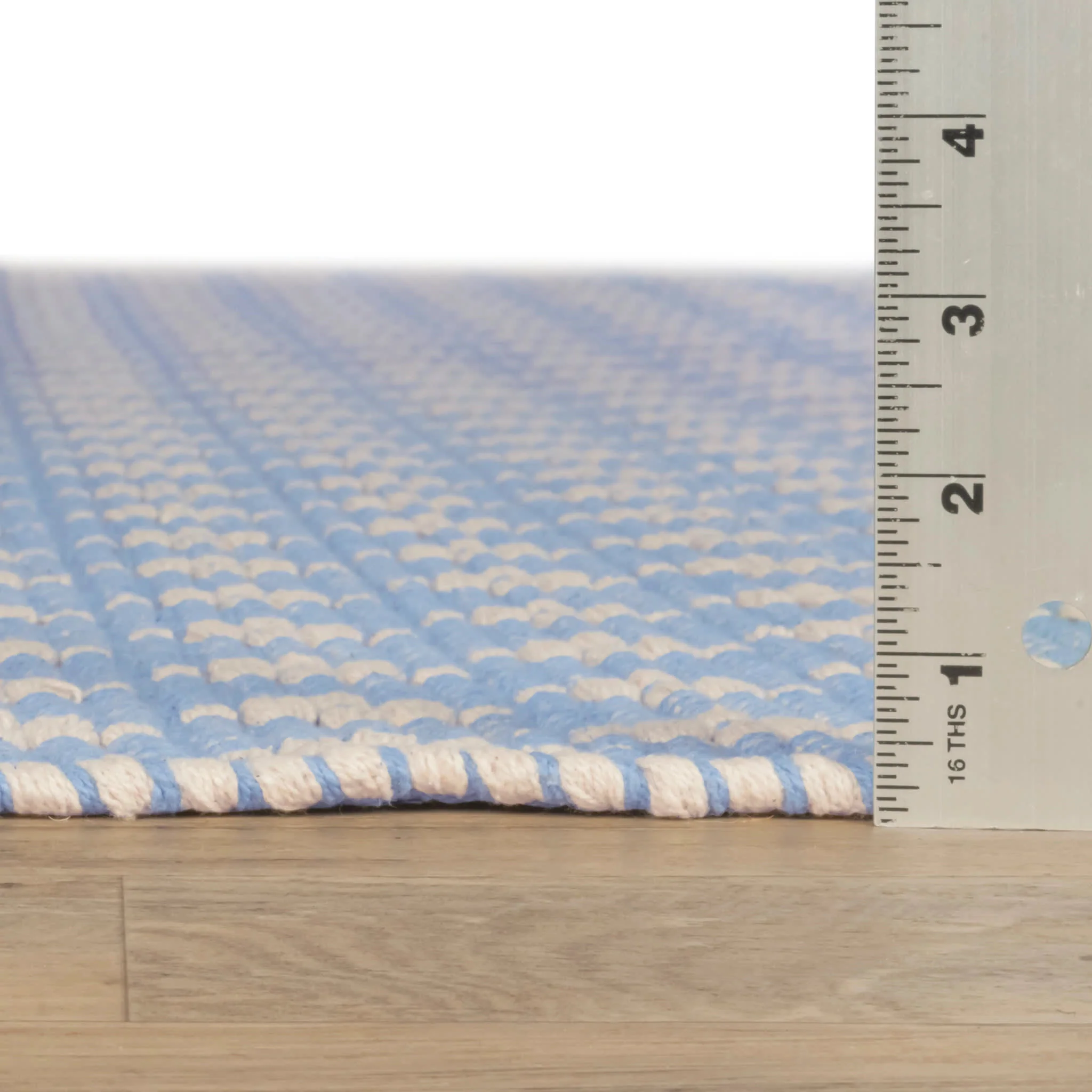 Dainty Diamond Handwoven Cotton Rug | Denim/Ivory - Image 4