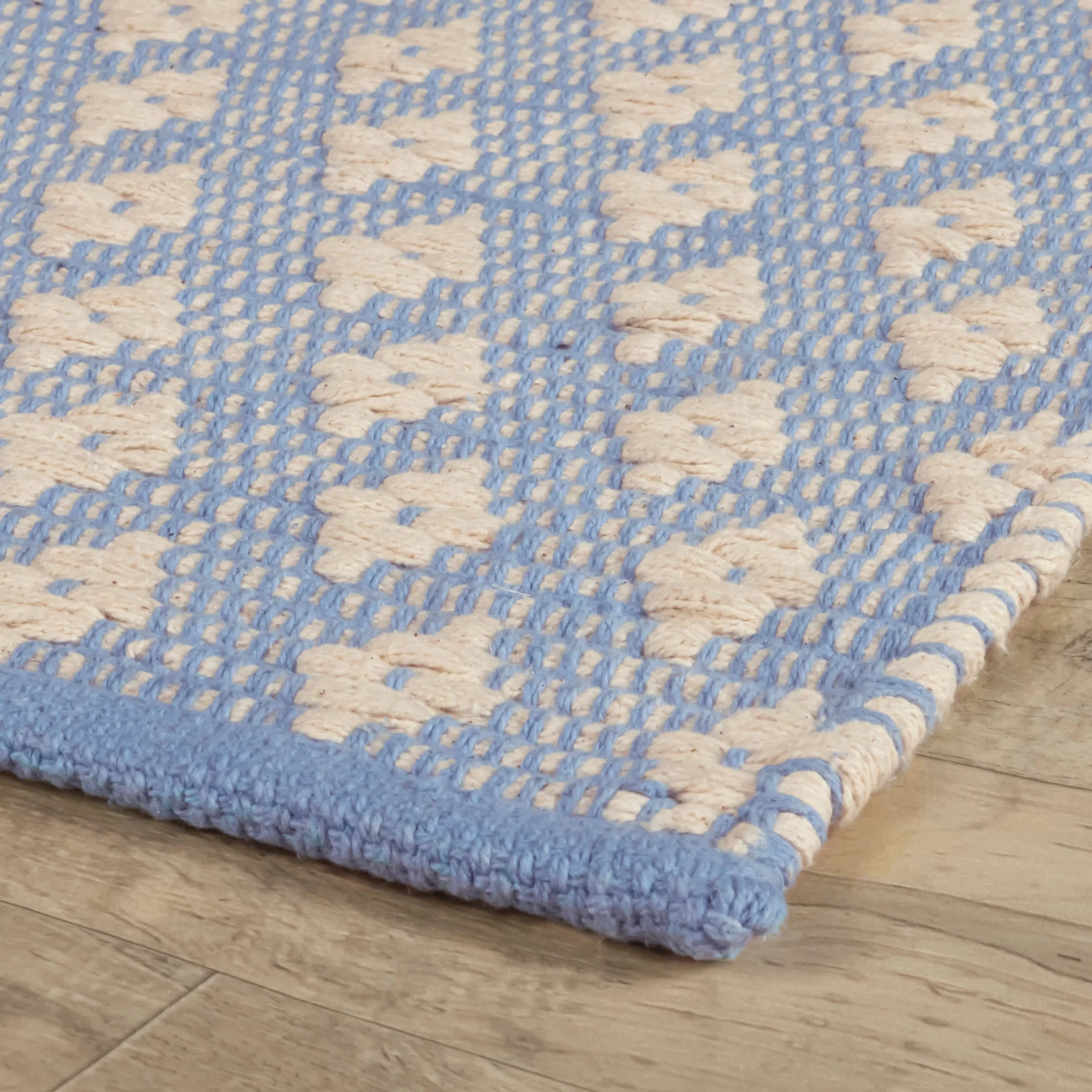 Dainty Diamond Handwoven Cotton Rug | Denim/Ivory - Image 5