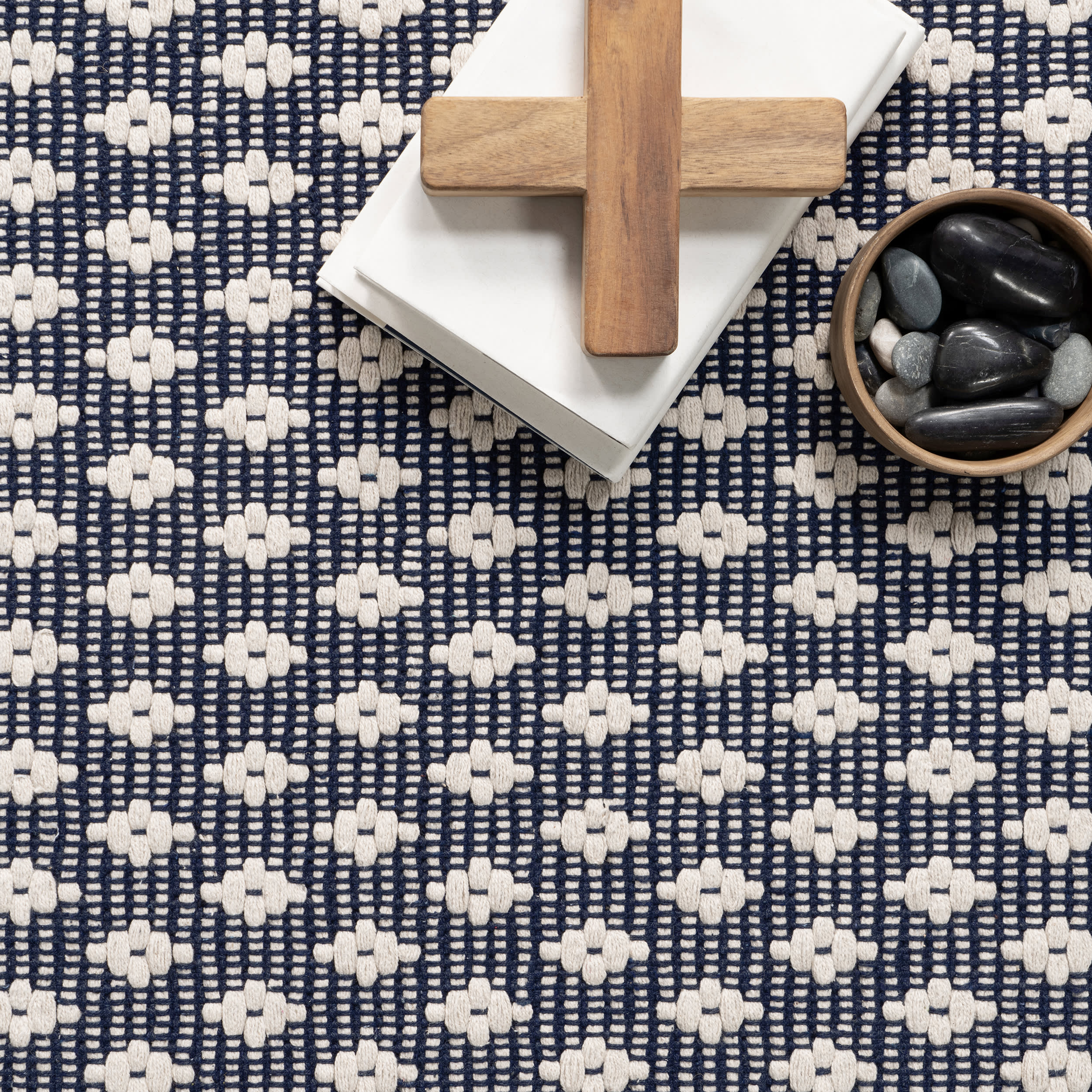 Dainty Diamond Handwoven Cotton Rug | Grey - Image 7