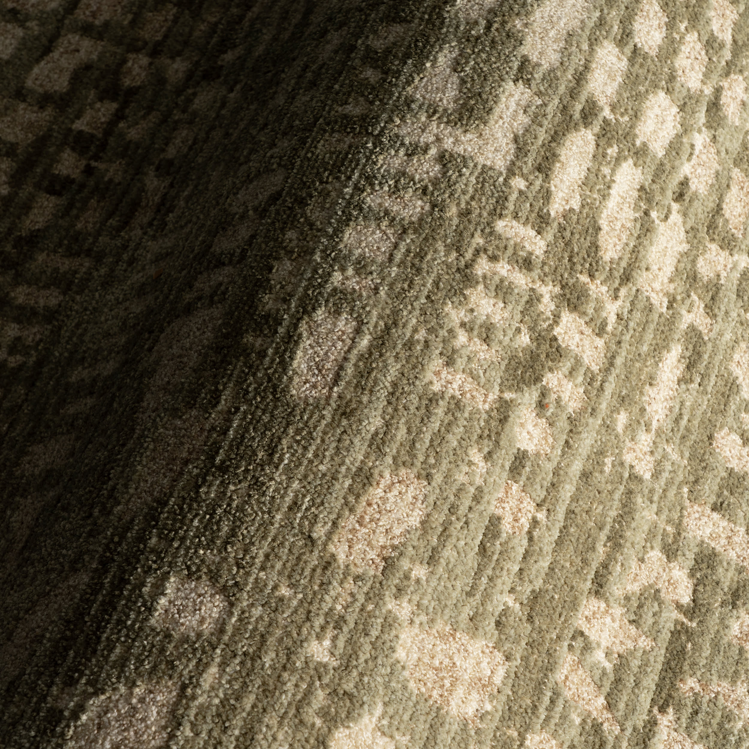 Dashline Modern Animal Print Rug | Tan - Image 3