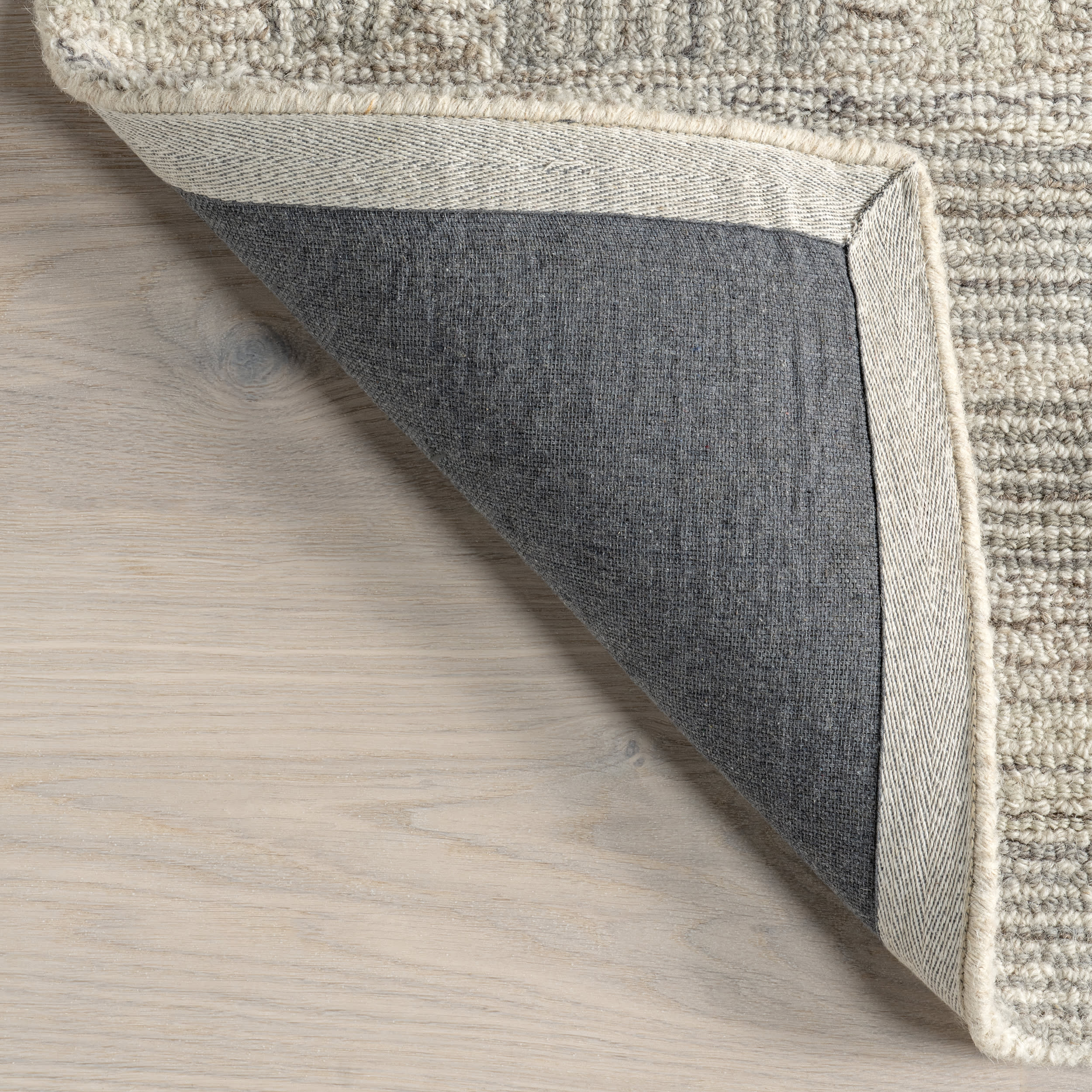 Deco Striped Tile Rug | Light Grey - Image 5