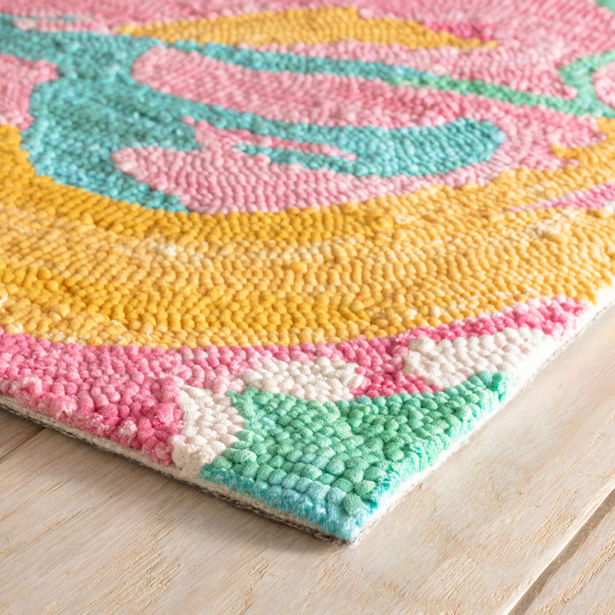Dew Pond Hand Micro Hooked Cotton Rug | Green - Image 4