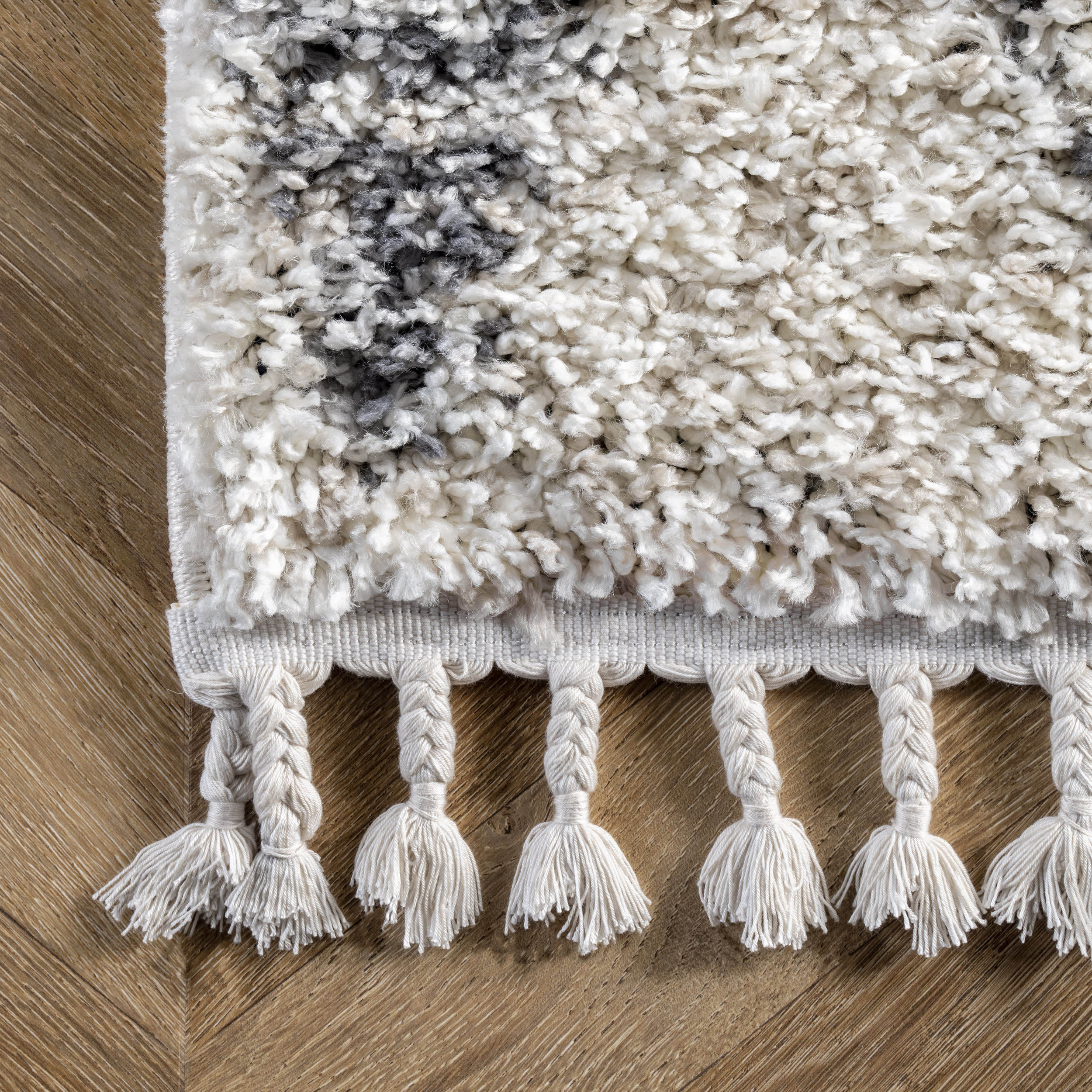 Diamond Band Tassel Rug | Beige - Image 3
