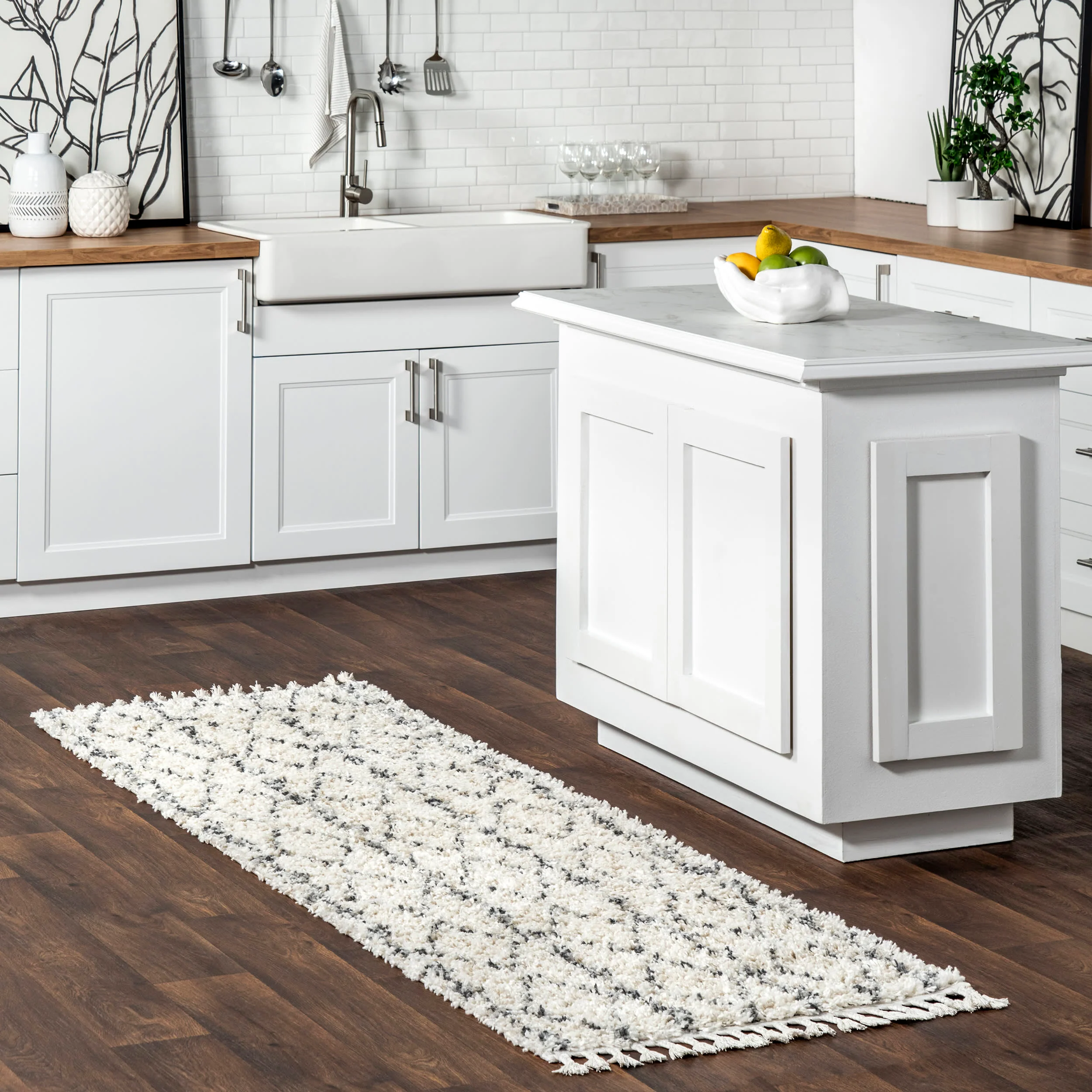 Diamond Band Tassel Rug | Beige - Image 2