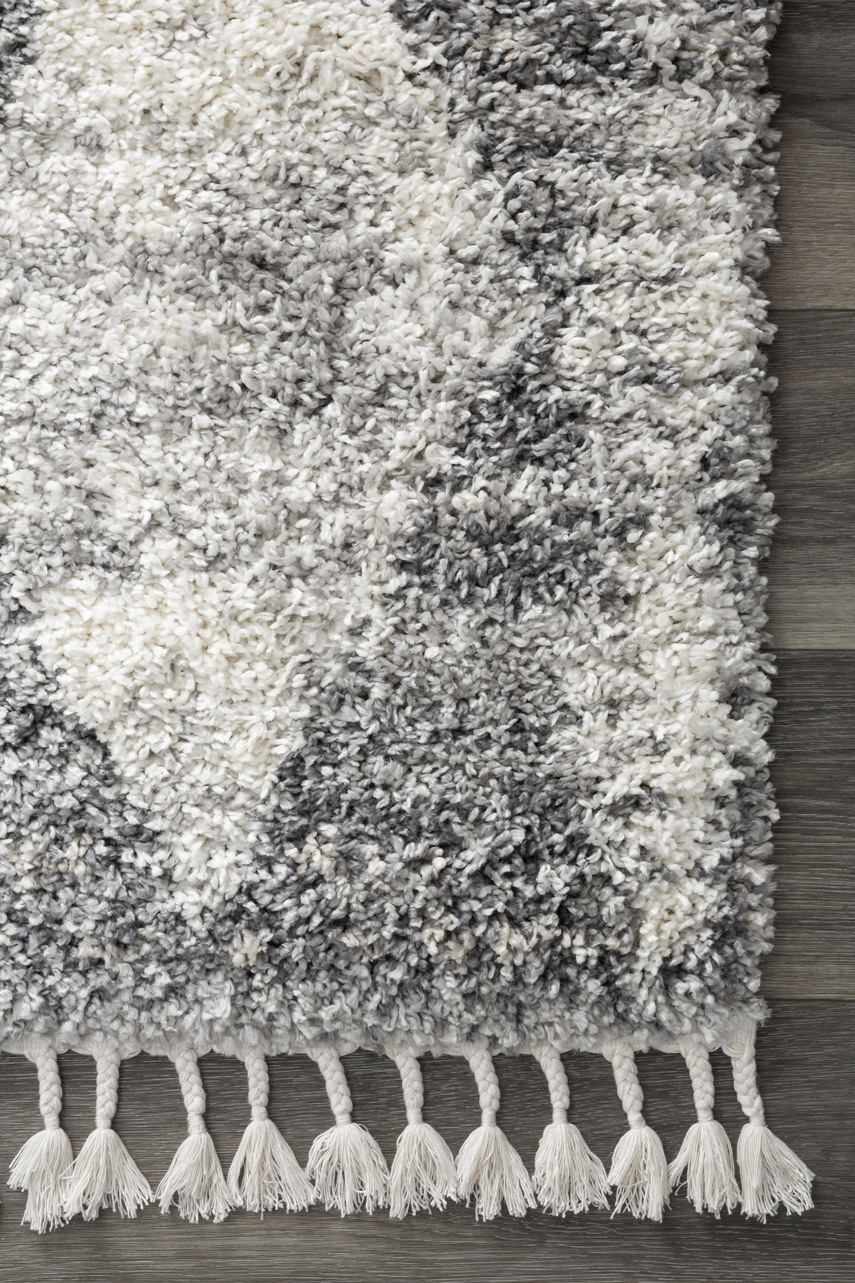 Diamond Band Tassel Rug | Grey - Image 3