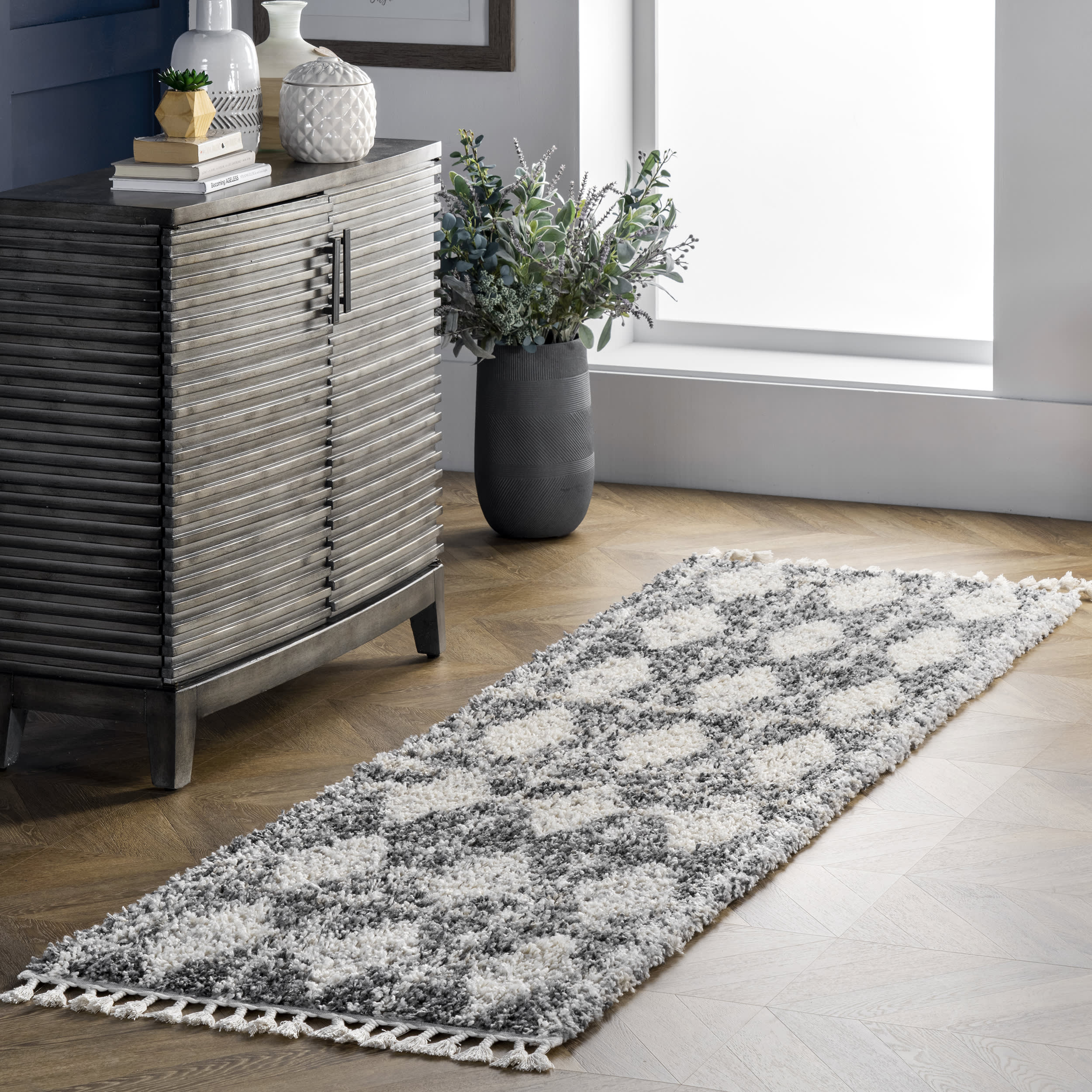 Diamond Band Tassel Rug | Grey - Image 2