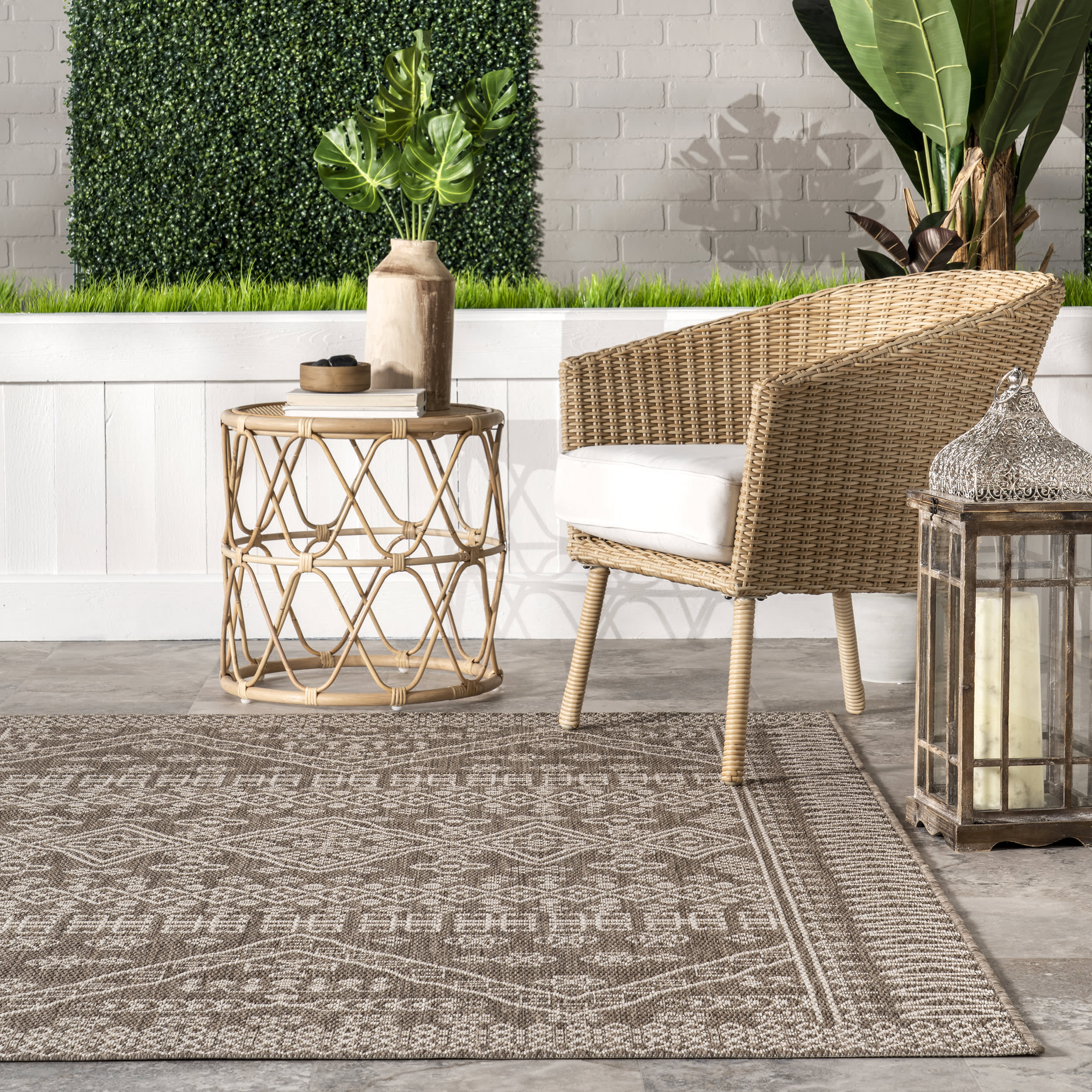 Diamond Bordered Indoor/Outdoor Rug | Taupe - Image 4