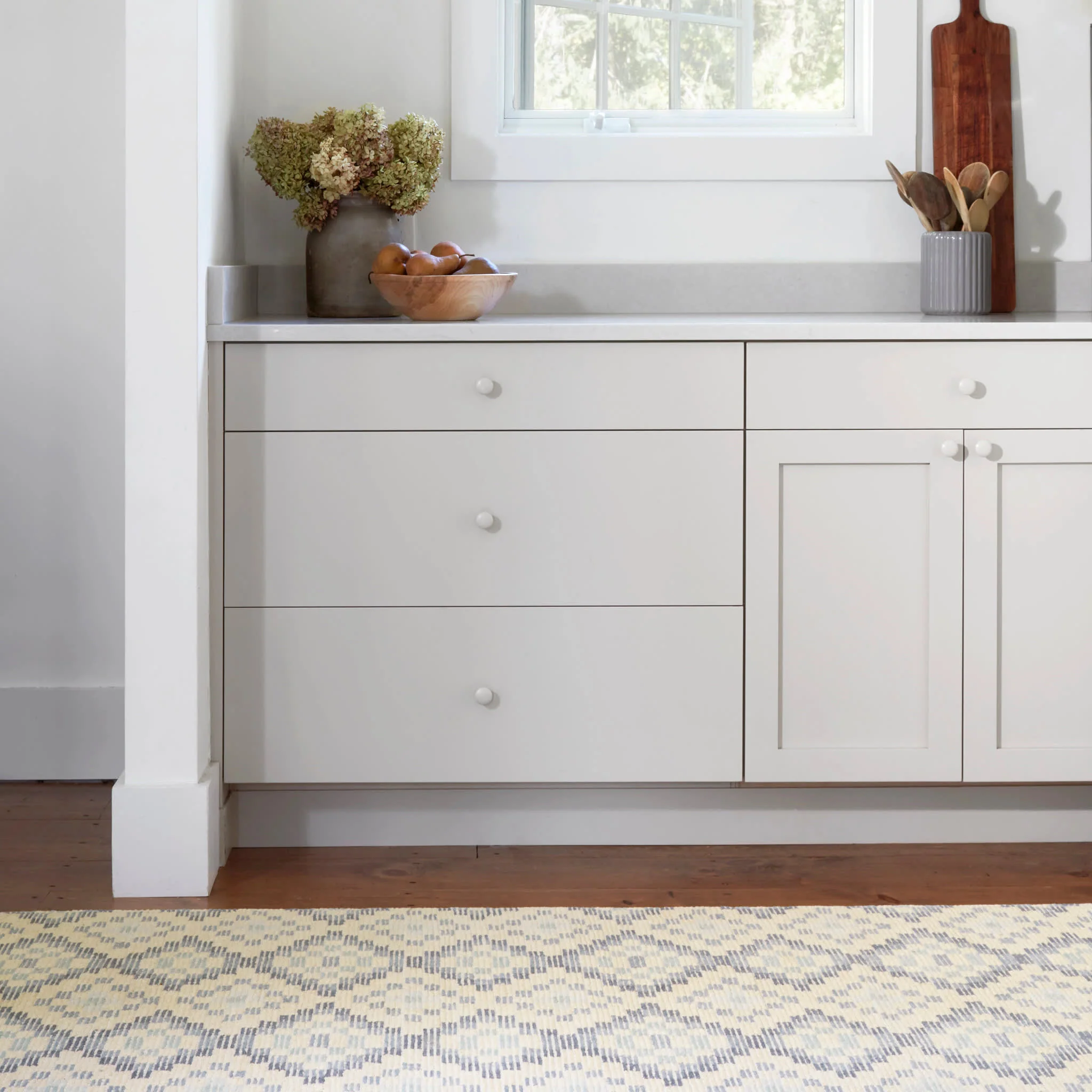 Diamond Cove Hand Tufted Wool Rug | Blue - Image 3