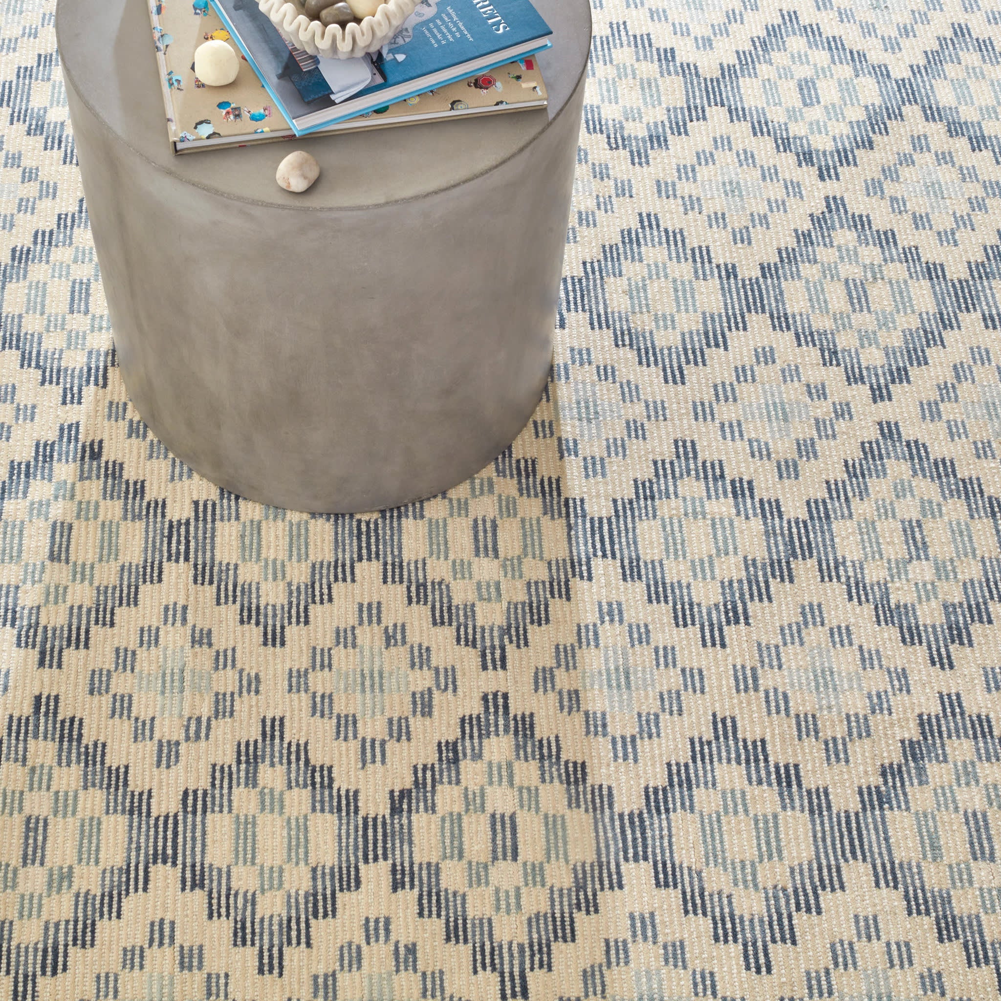 Diamond Cove Hand Tufted Wool Rug | Blue - Image 4