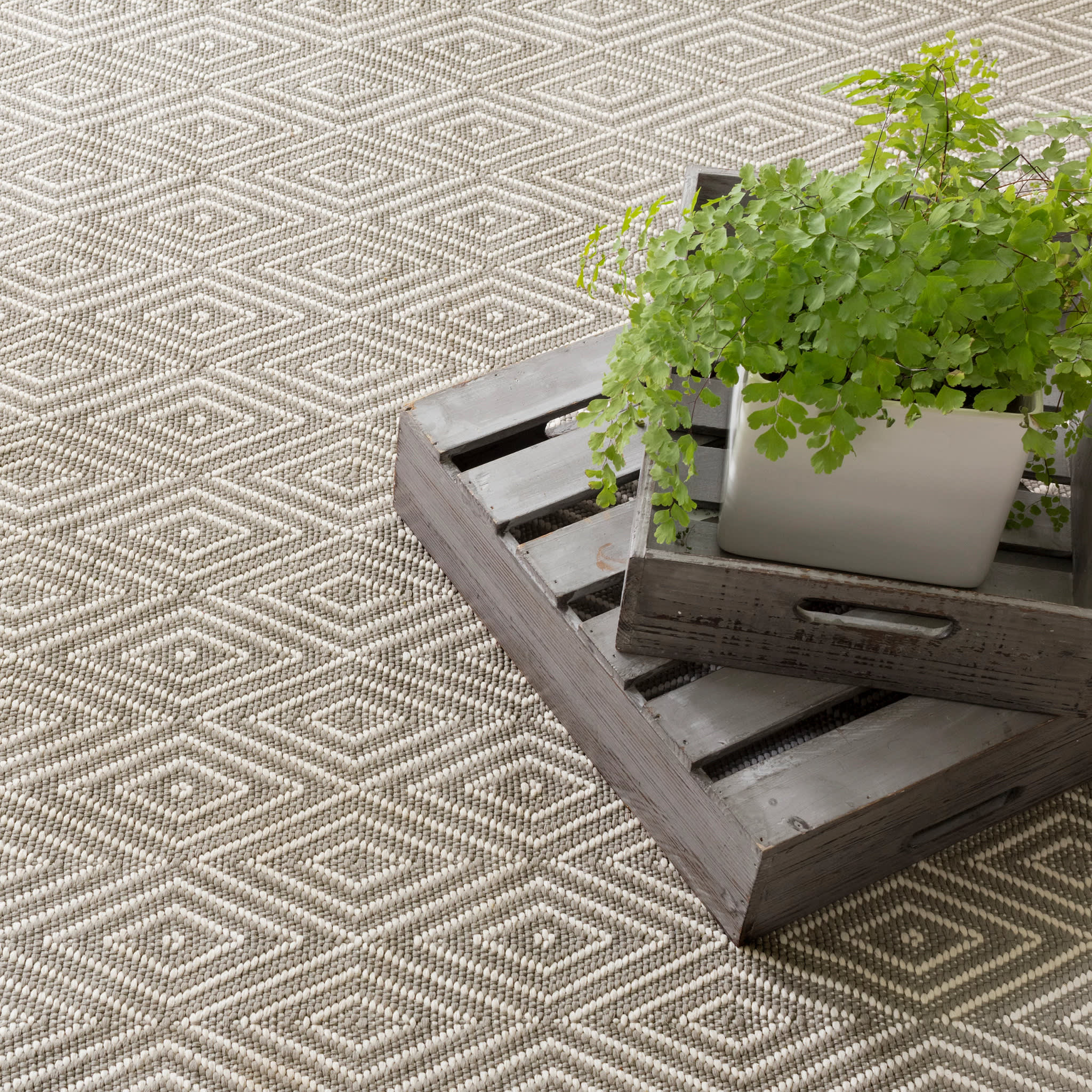 Diamond Handwoven Indoor/Outdoor Rug | Fieldstone/Ivory - Image 3