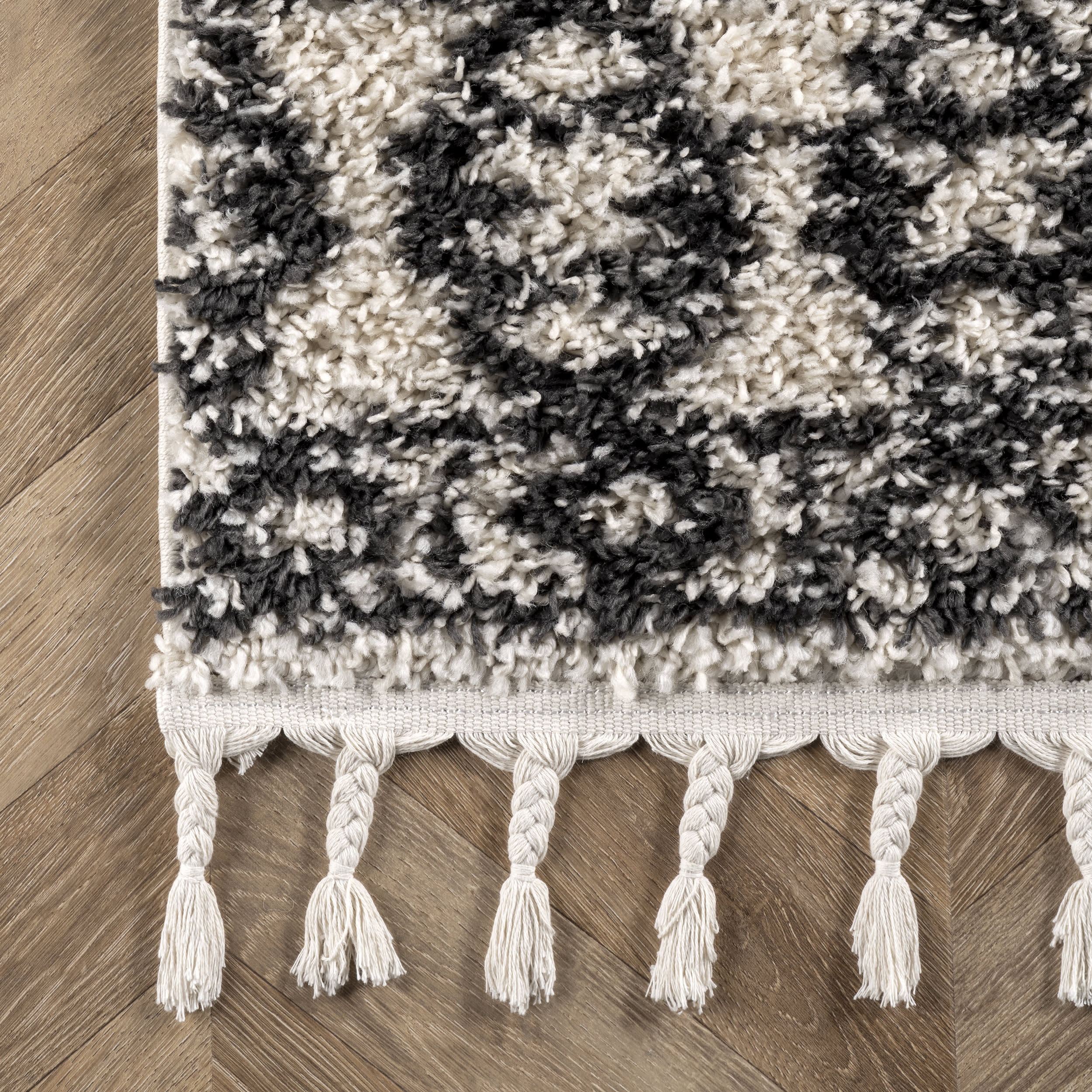 Diamond Lattice Tassel Rug | Off White - Image 3