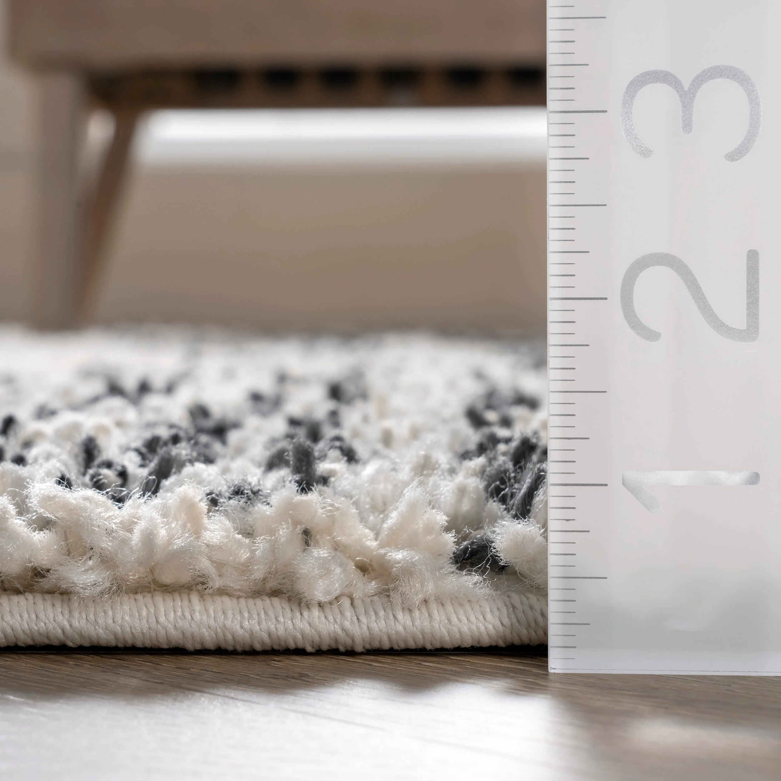 Diamond Lattice Tassel Rug | Off White - Image 5