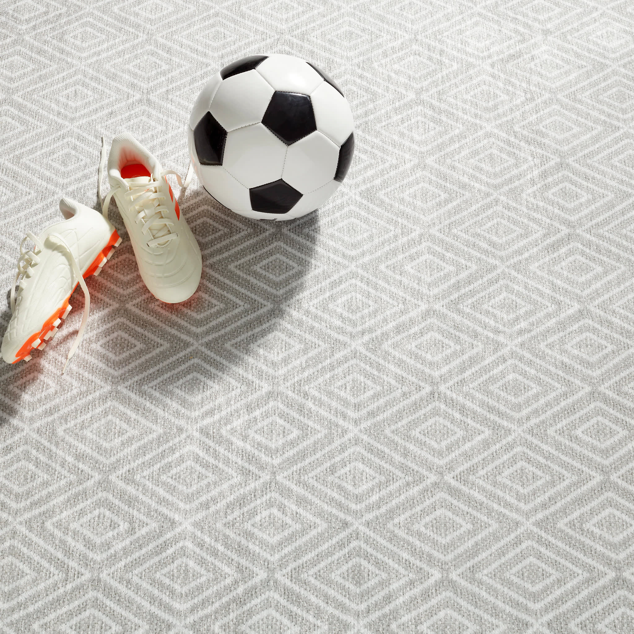 Diamond Machine Washable Rug | Platinum/White - Image 3